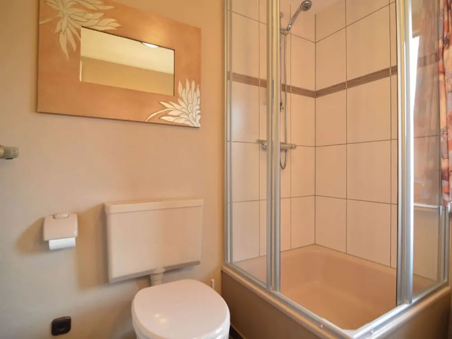 Modern Holiday Apartment With Large Garden Near the River Moselle