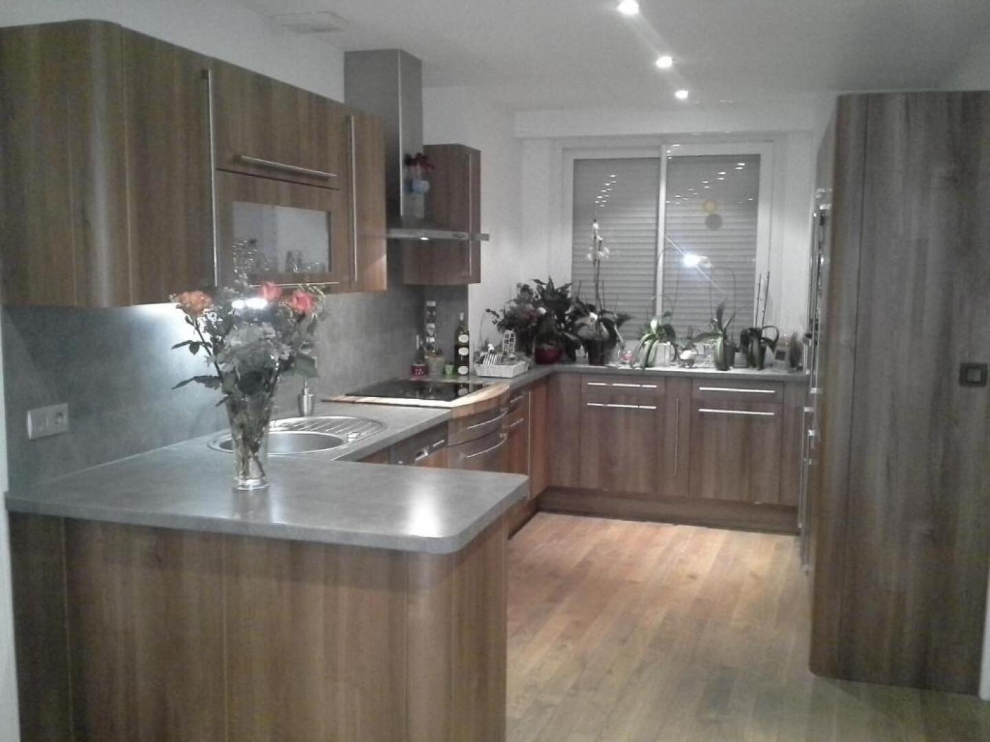 Magnifique appartement, face au Port de Granville, avec vue sur mer, à 200 m du centre ville.