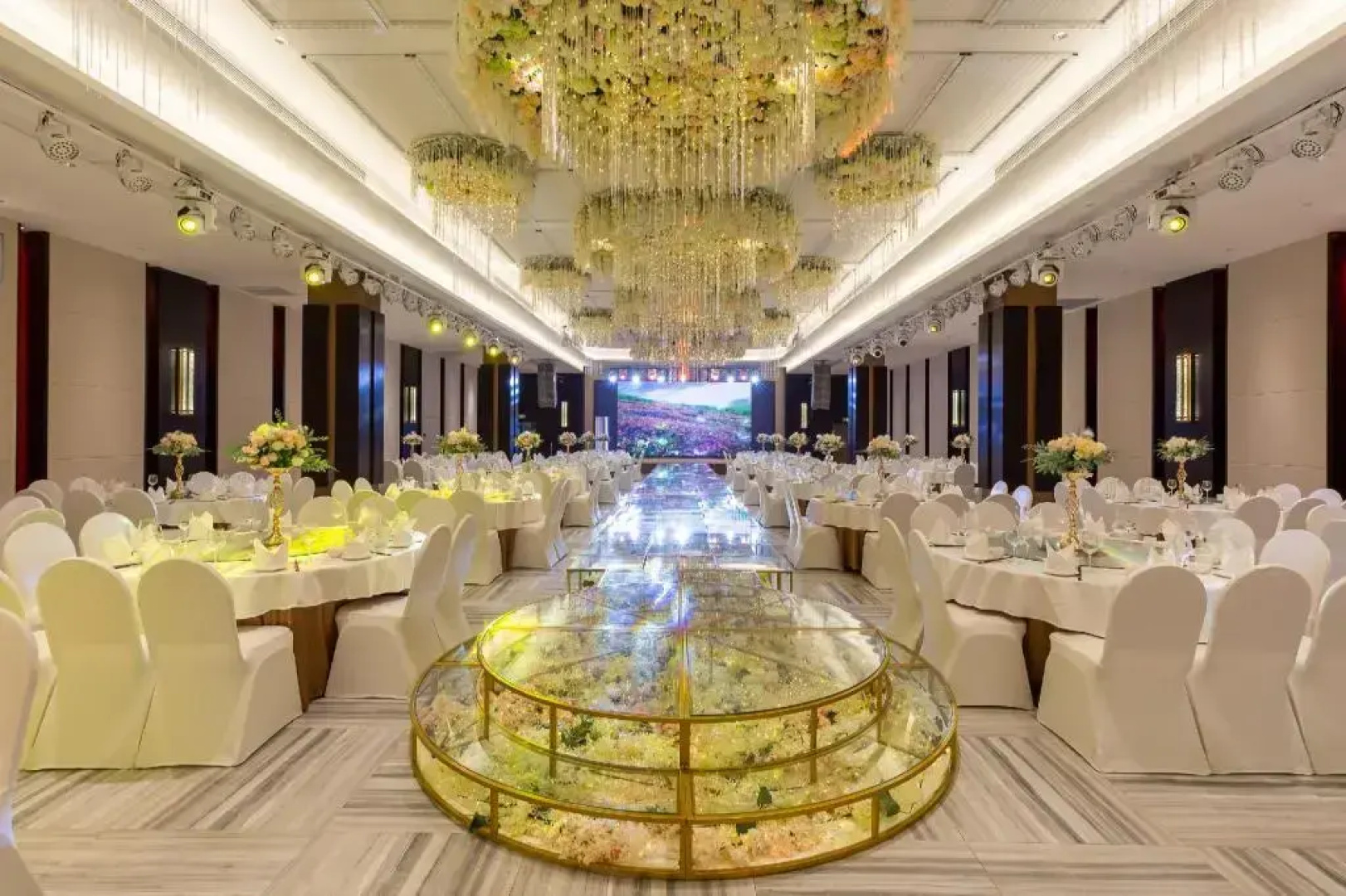 Rezen Hotel Aoyue