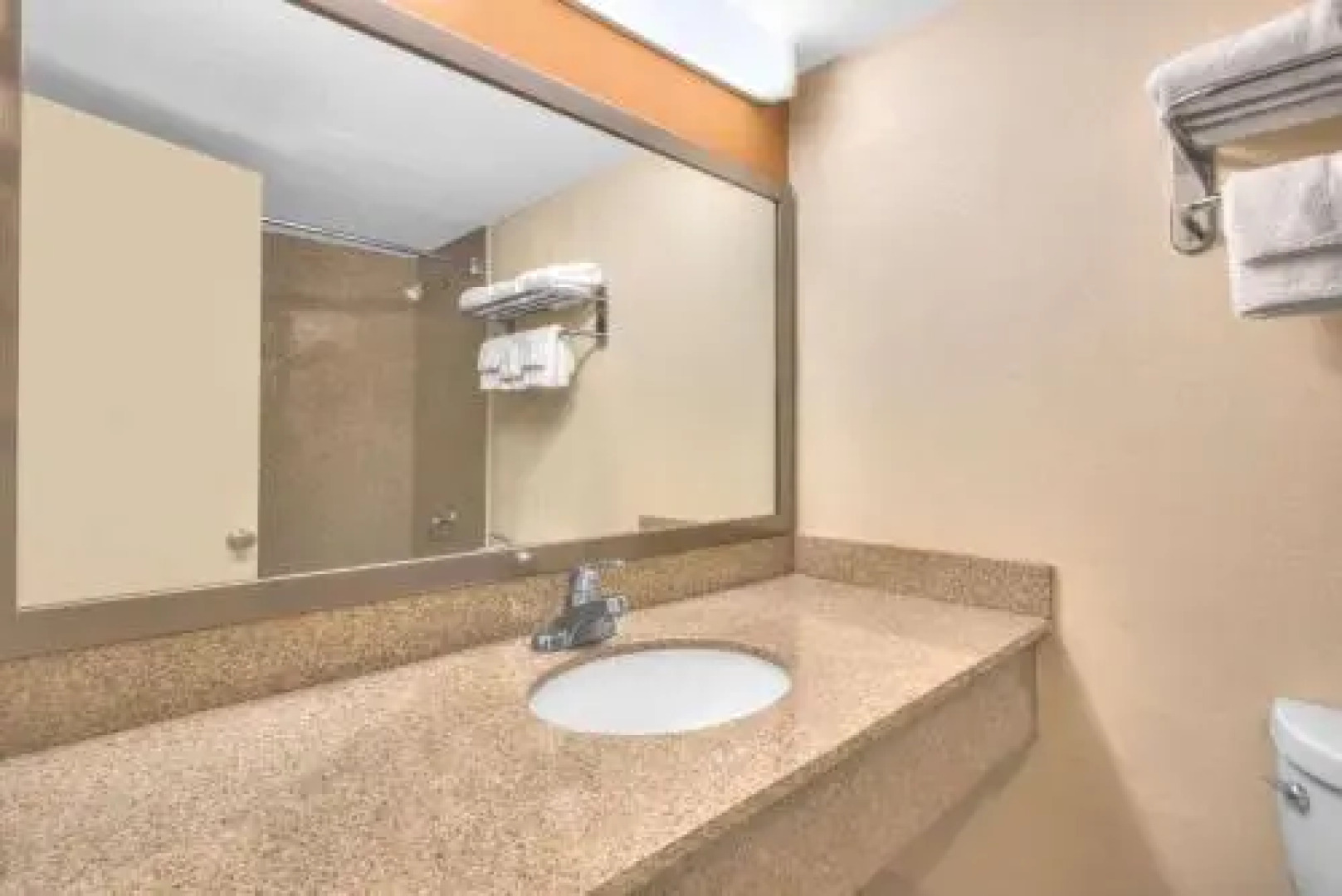 Days Inn New Cumberland/Harrisburg South