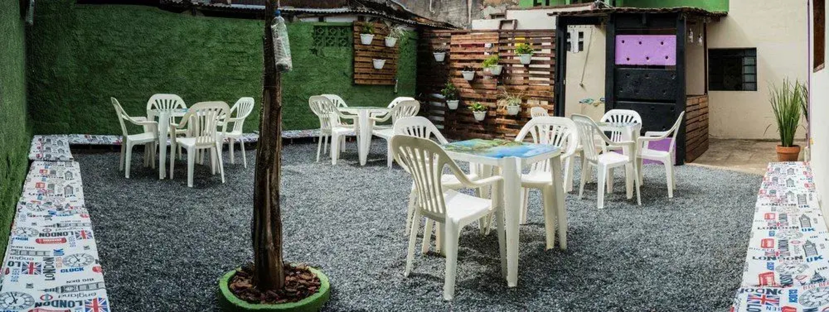 São Jorge Pub Hostel