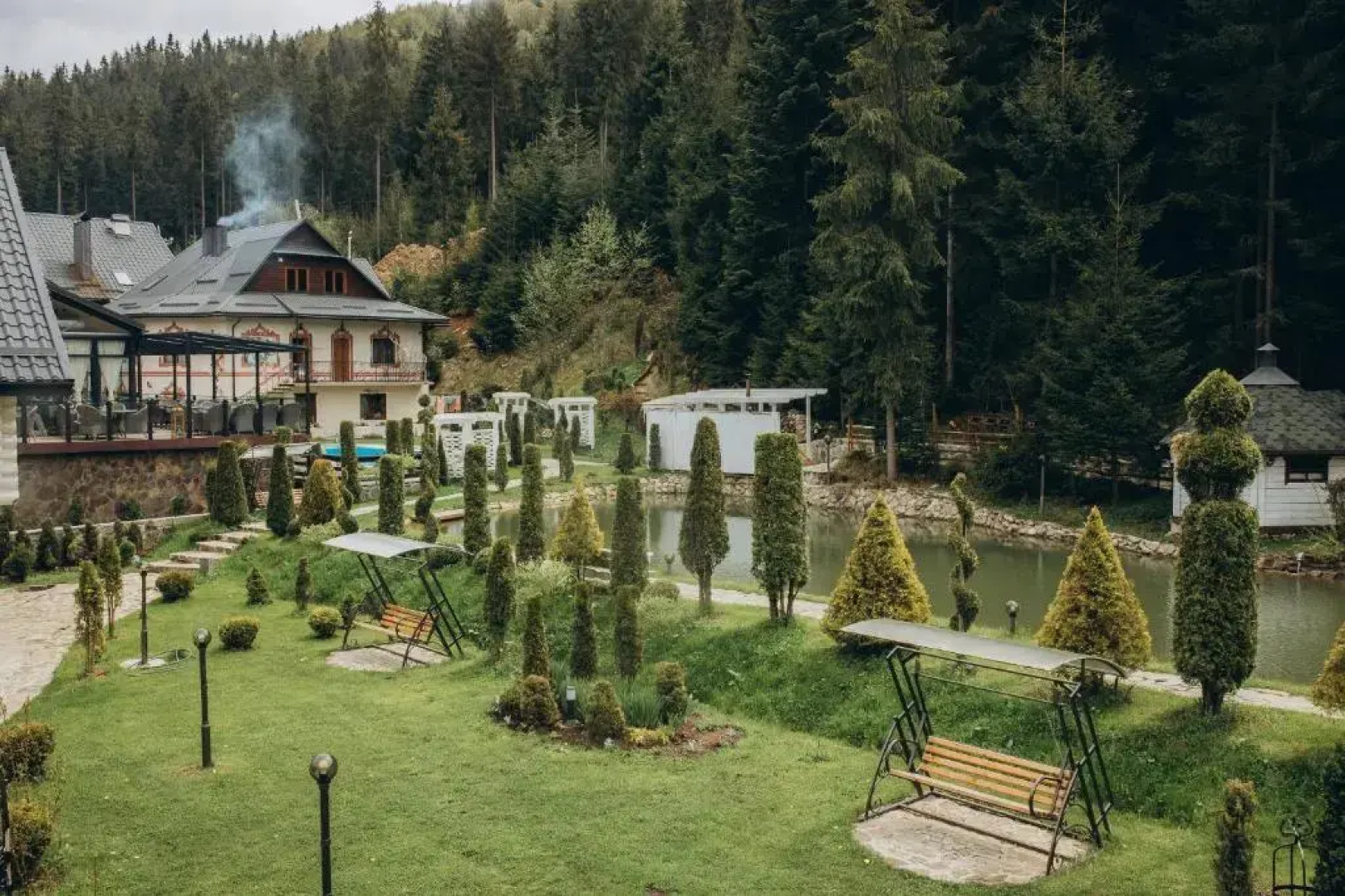 Vedmezhiy Dvir