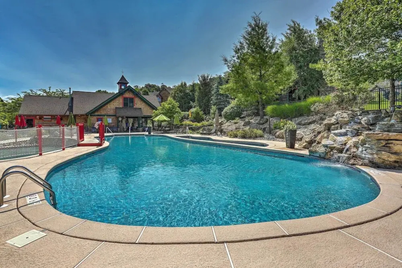 < 1 Mi to Mountain Creek Resort: Condo w/ Balcony