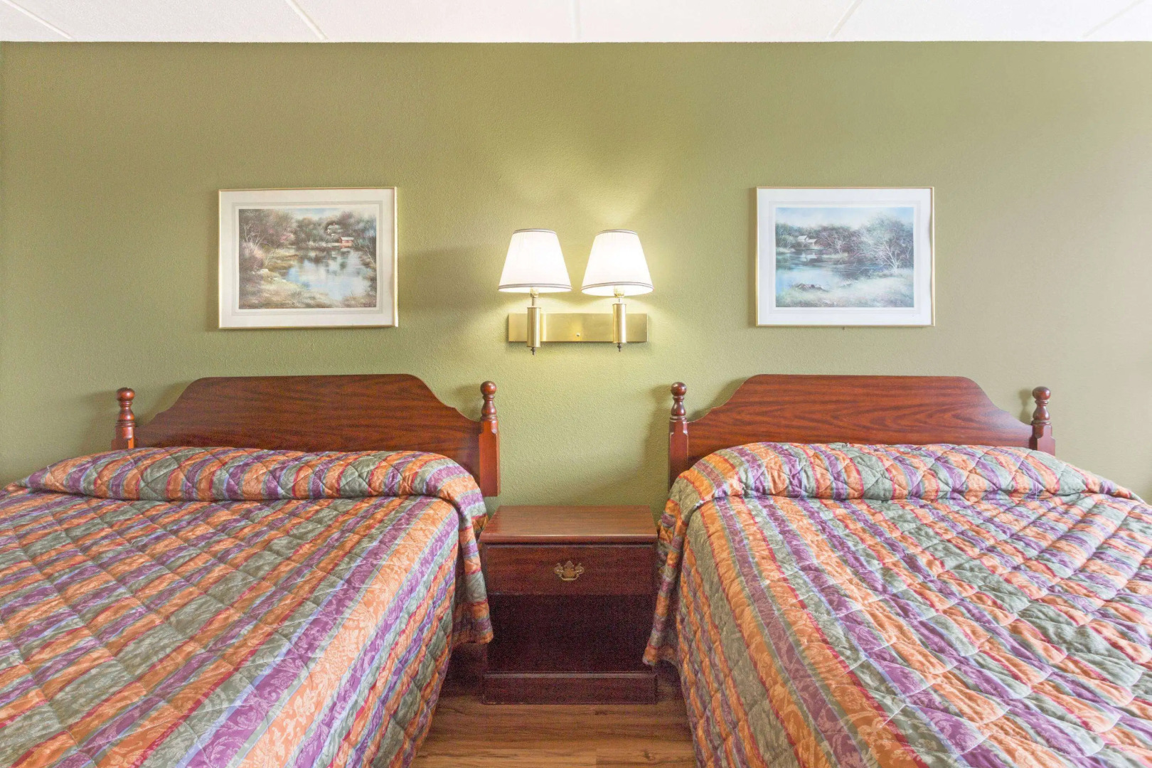 Super 8 by Wyndham Kingsport /I-81