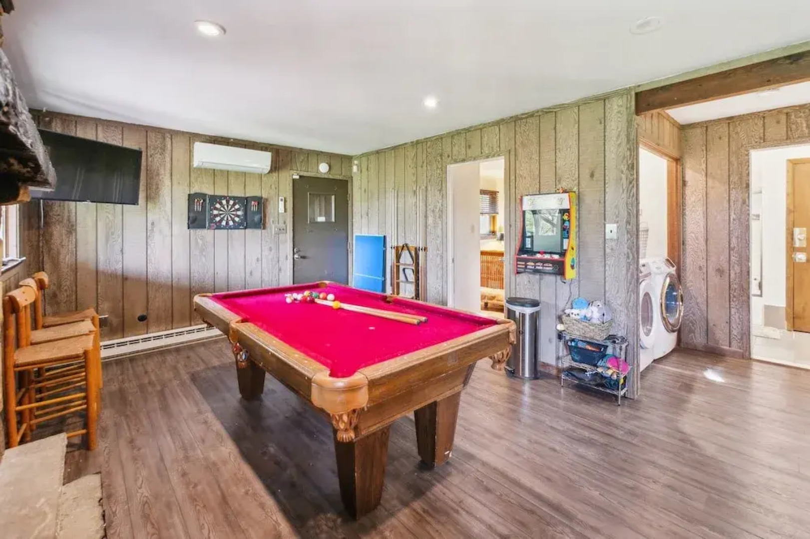 Charming Porter House In The Heart Of The Poconos 4 Bedroom Chalet