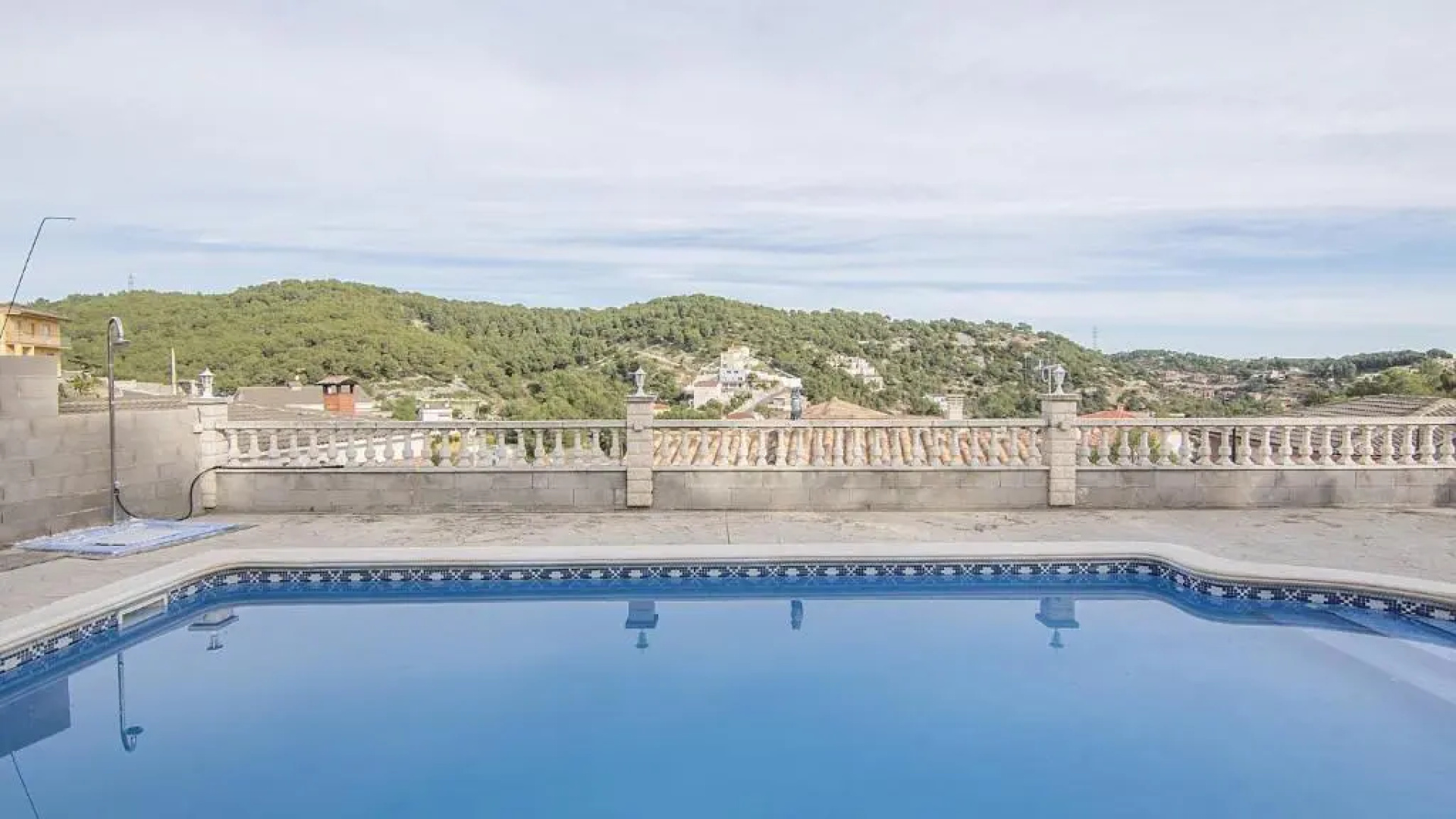 R83 Villa Rosales