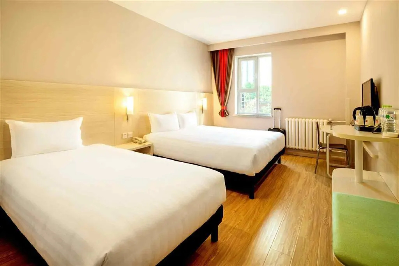 ibis Jinan Jingwu RD