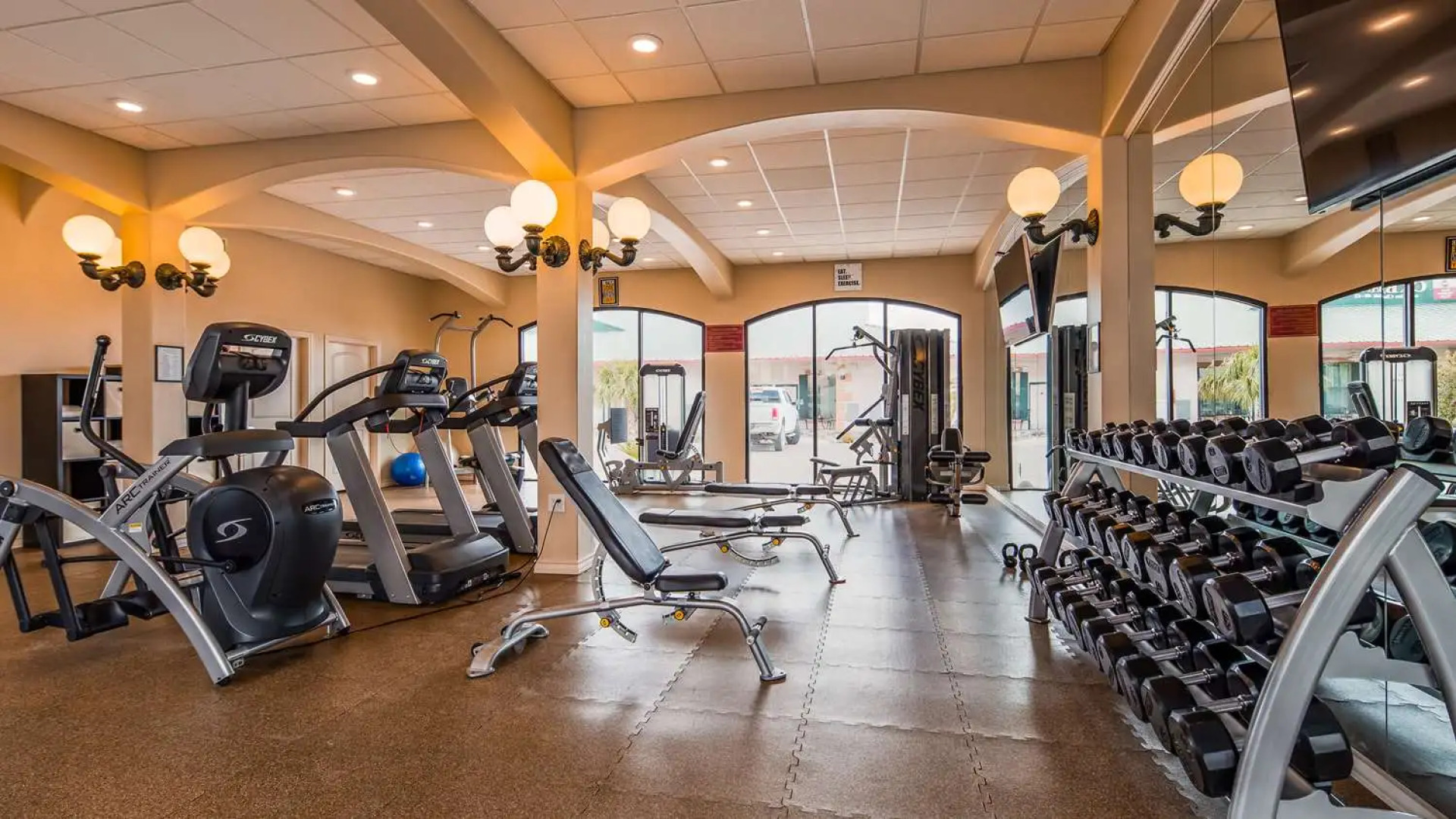 Best Western Plus Swiss Chalet Hotel & Suites