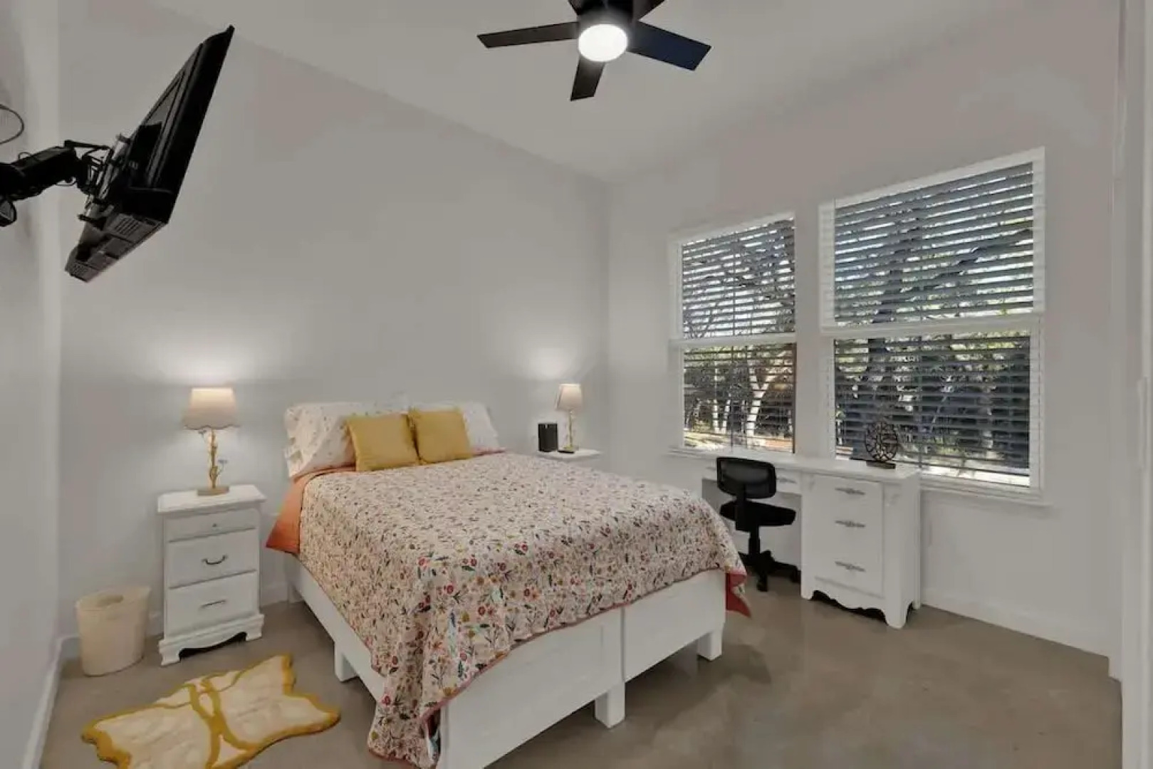 Serene Getaway Nestled in the Tx Hill Country!