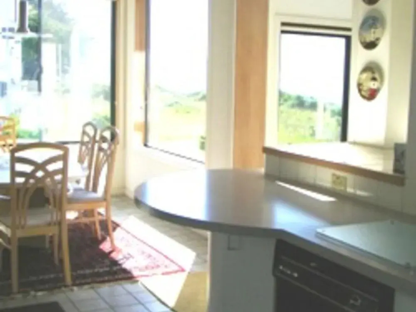 Seafront 3 Br home by RedAwning