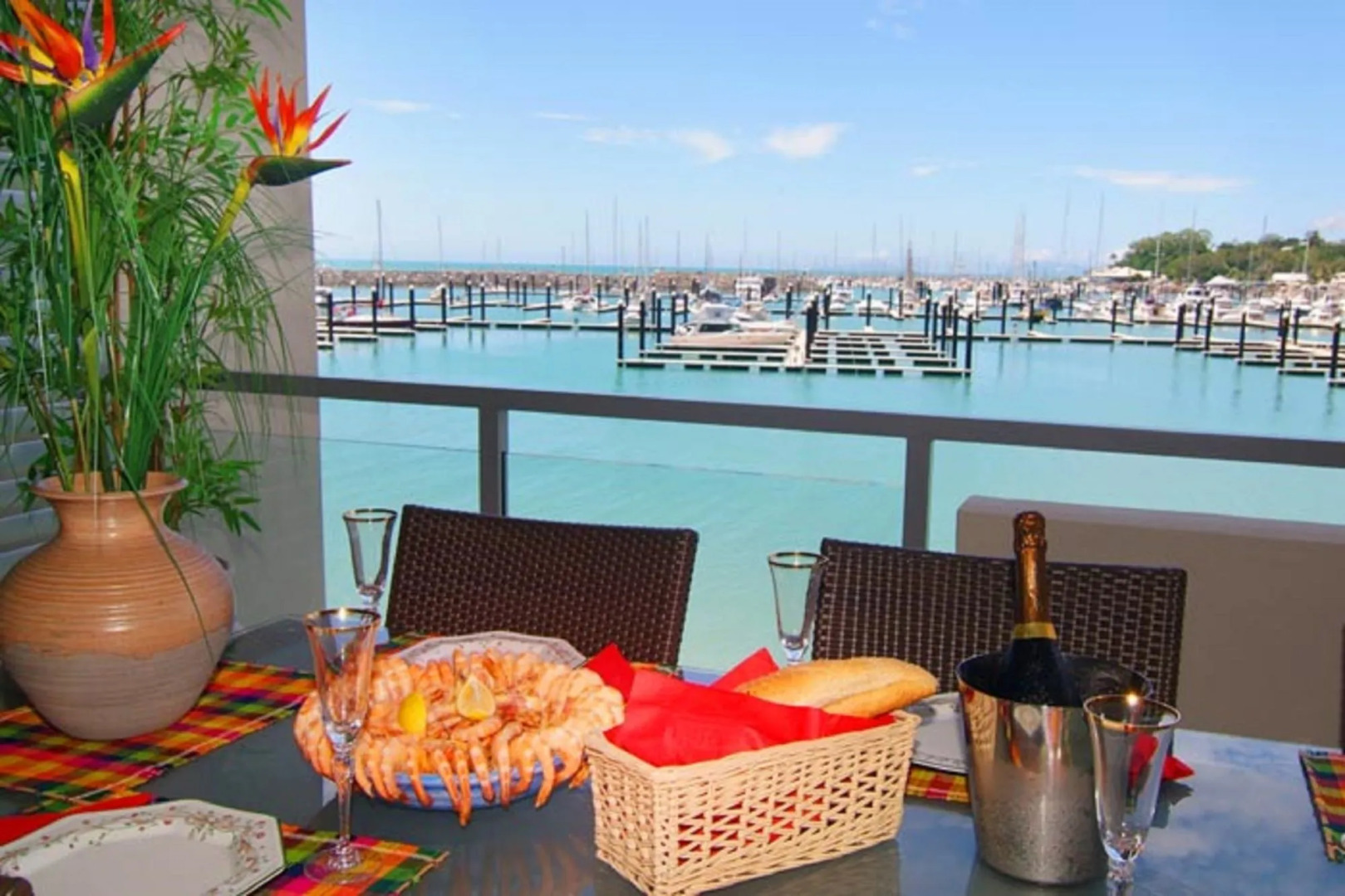 Peninsula Airlie Beach