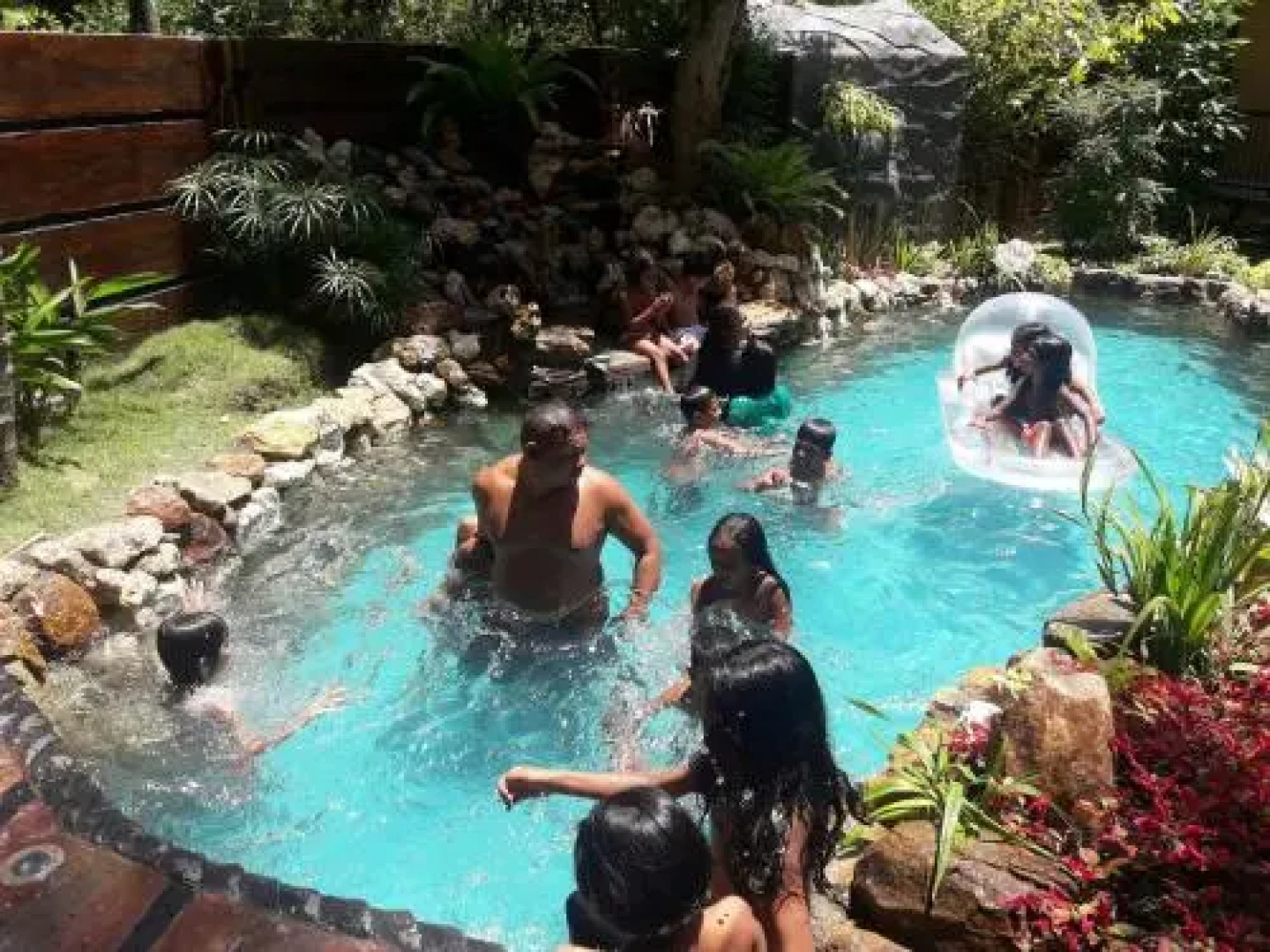 Manusath Holiday Inn