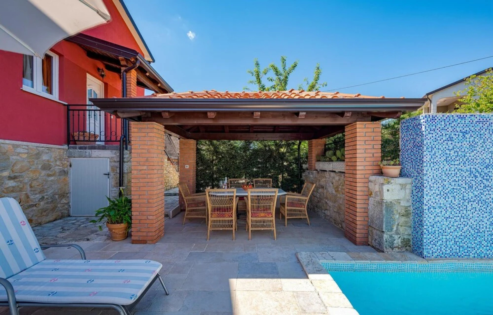 Stunning Home in Vizinada With Wifi and 2 Bedrooms