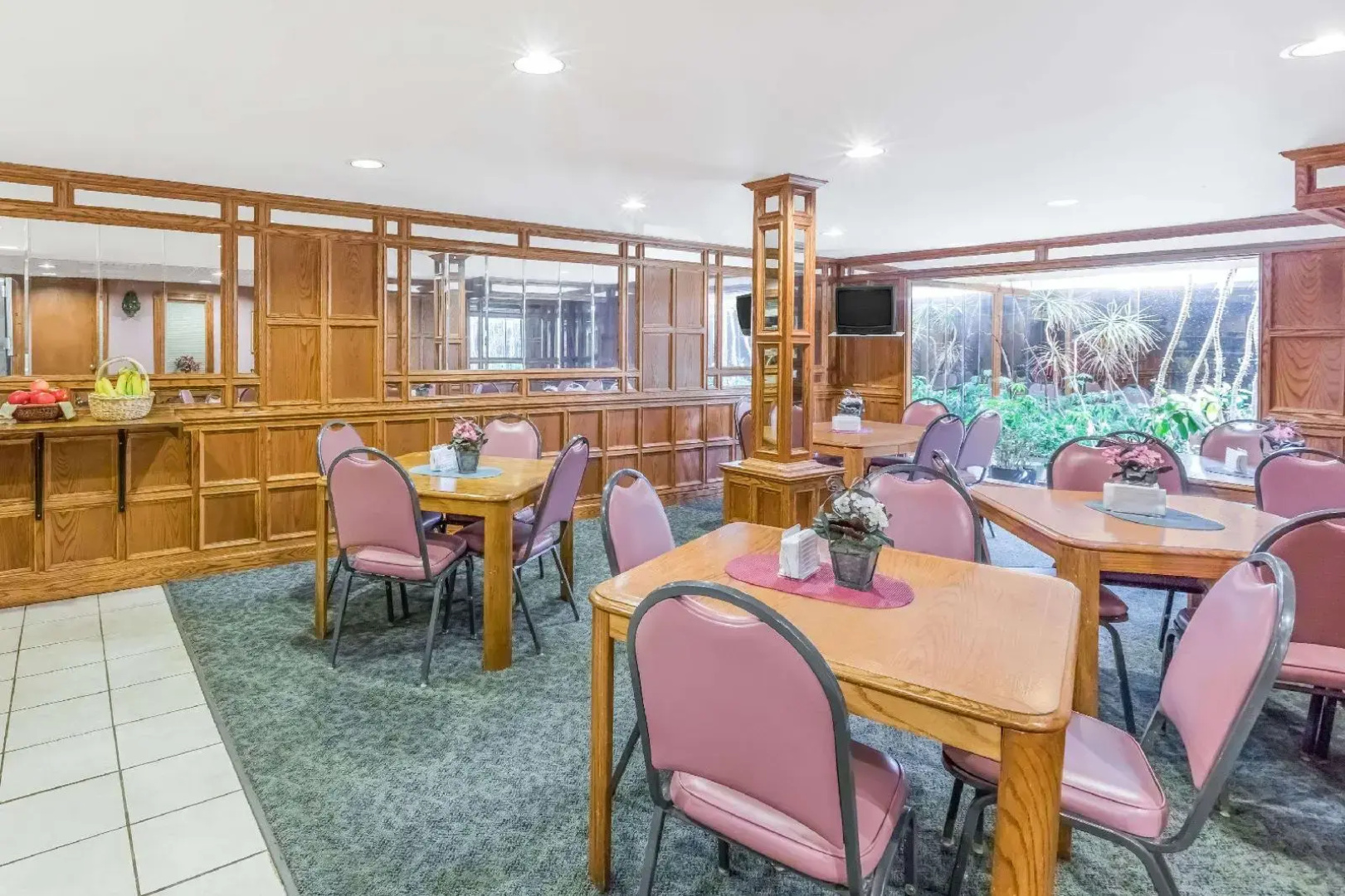 Knights Inn & Suites South Sioux City
