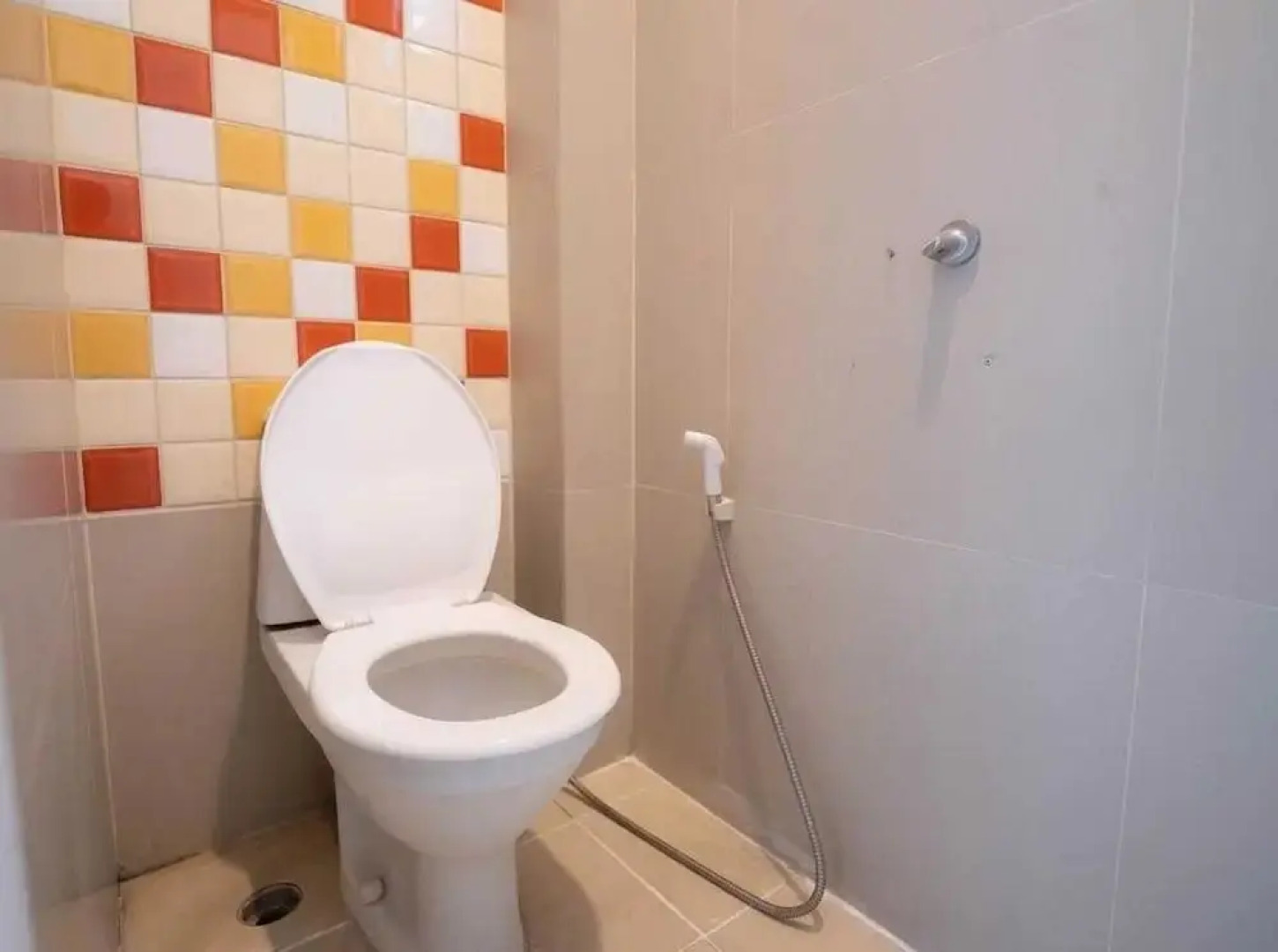 RQ Bangkok Sukhumvit 107 by Collection O