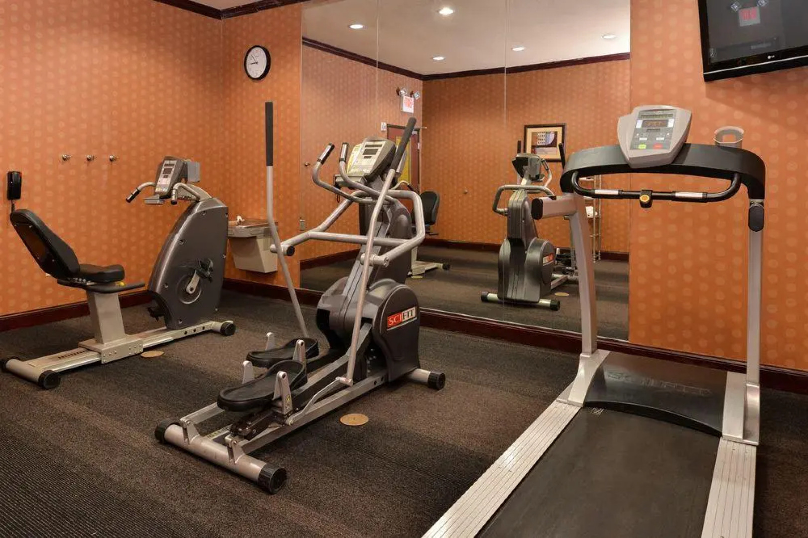 Holiday Inn Express Van Buren Fort Smith Area