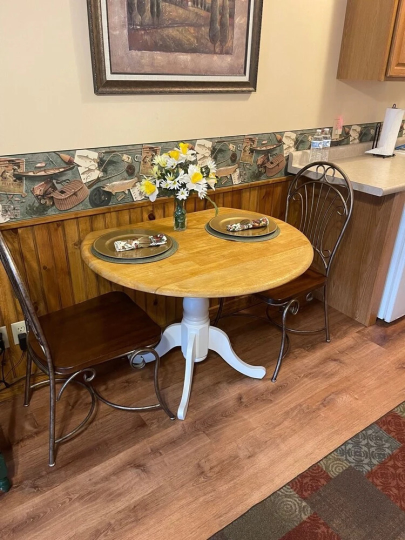 Mountain Aire Cottages, Inn, & Glamping