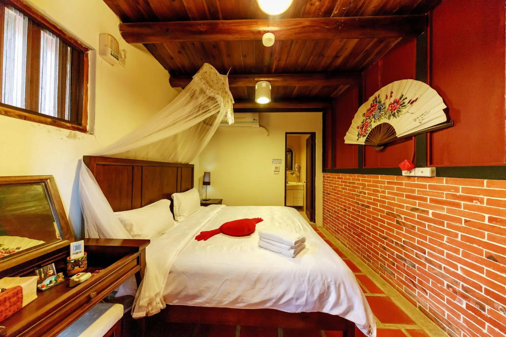 King Lam No 110 Bed & Breakfasts