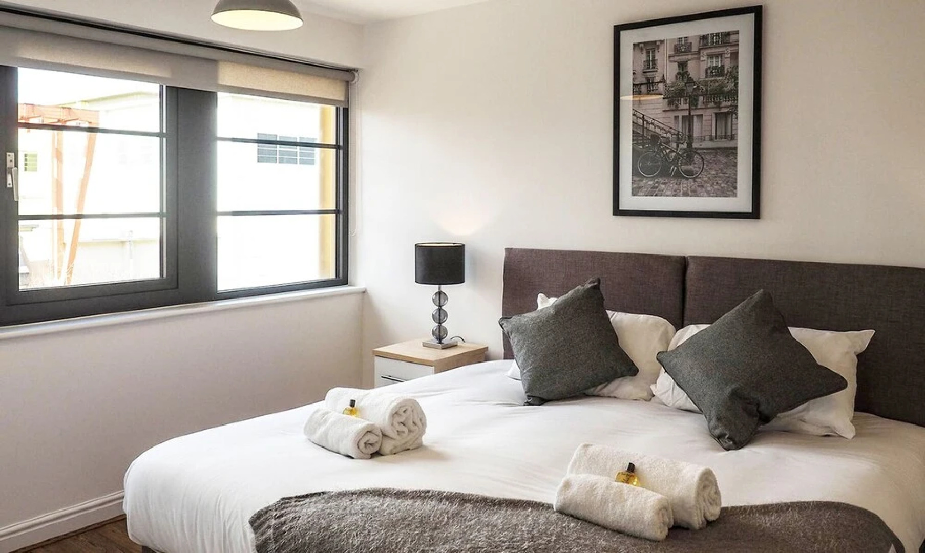 Continental Apartments at Wallis Square with Parking, WiFi & Netflix