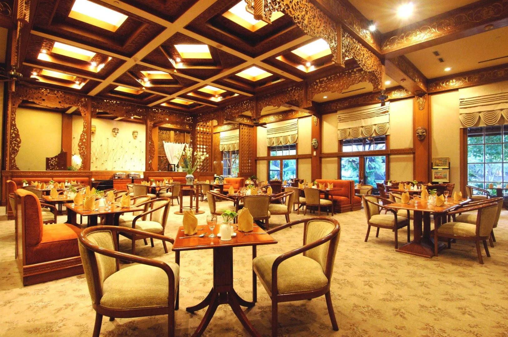 Singgasana Hotel Surabaya