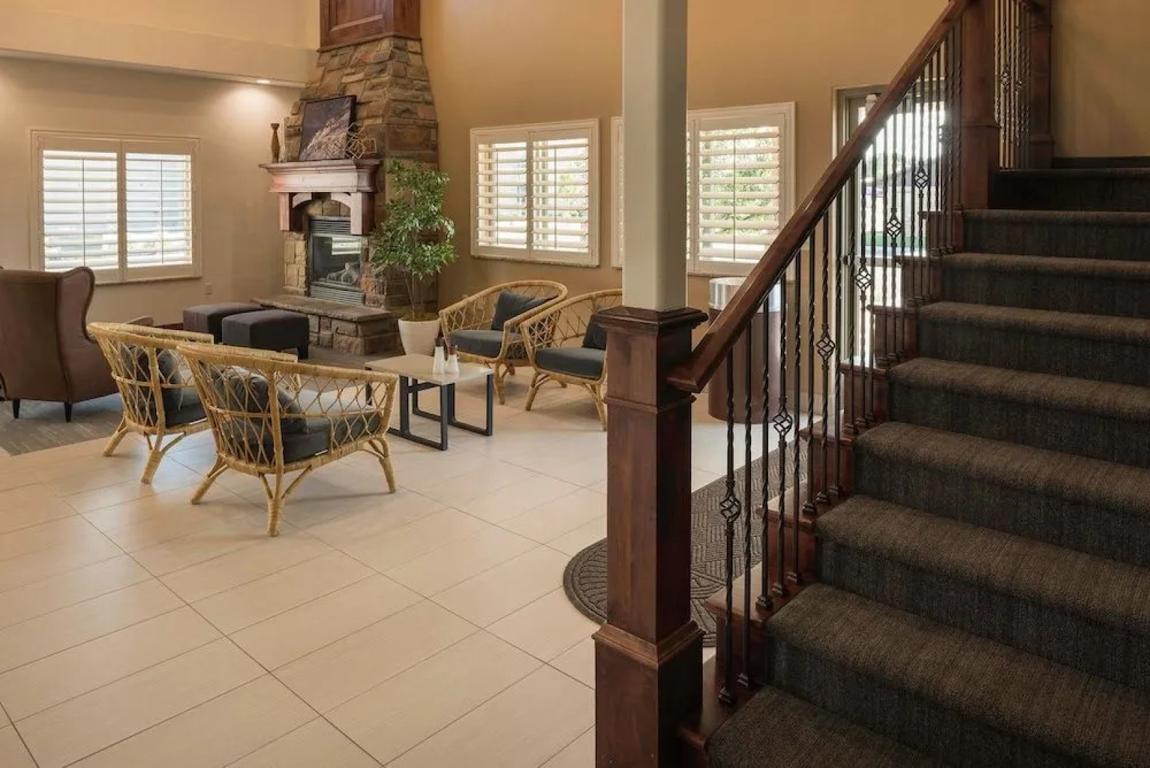 Landmark Inn and Suites