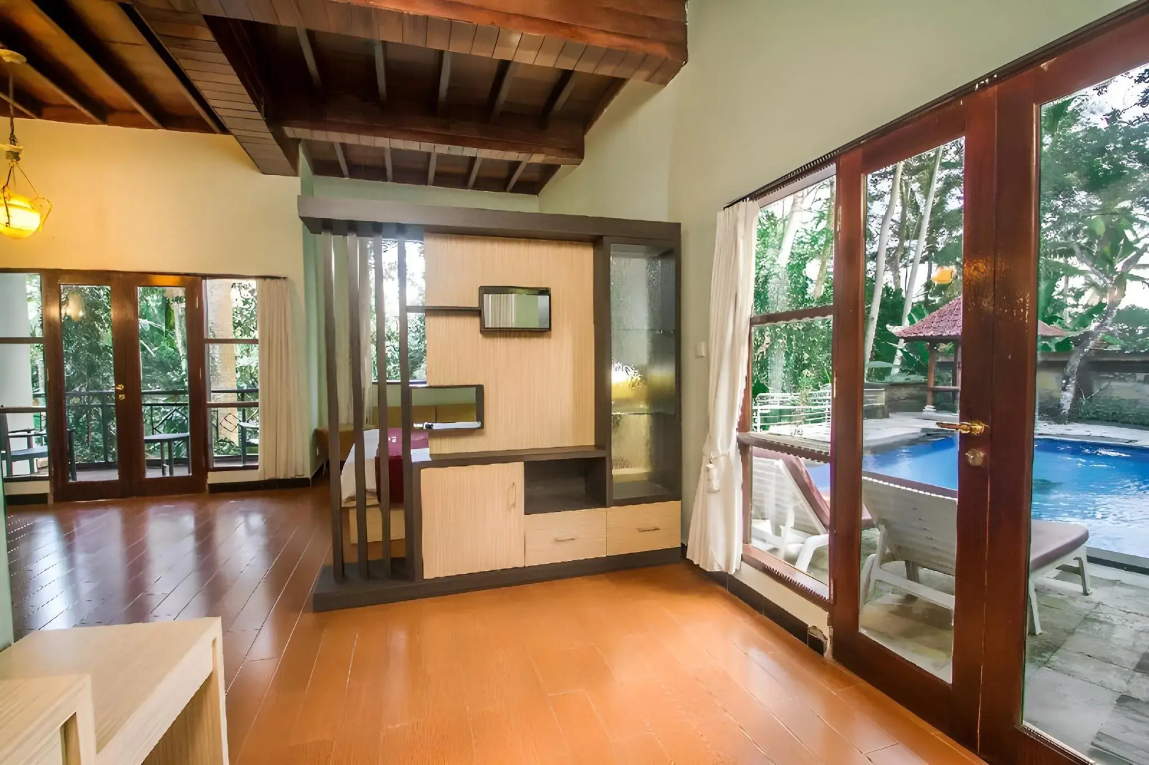 Puri Saron Hotel Madangan