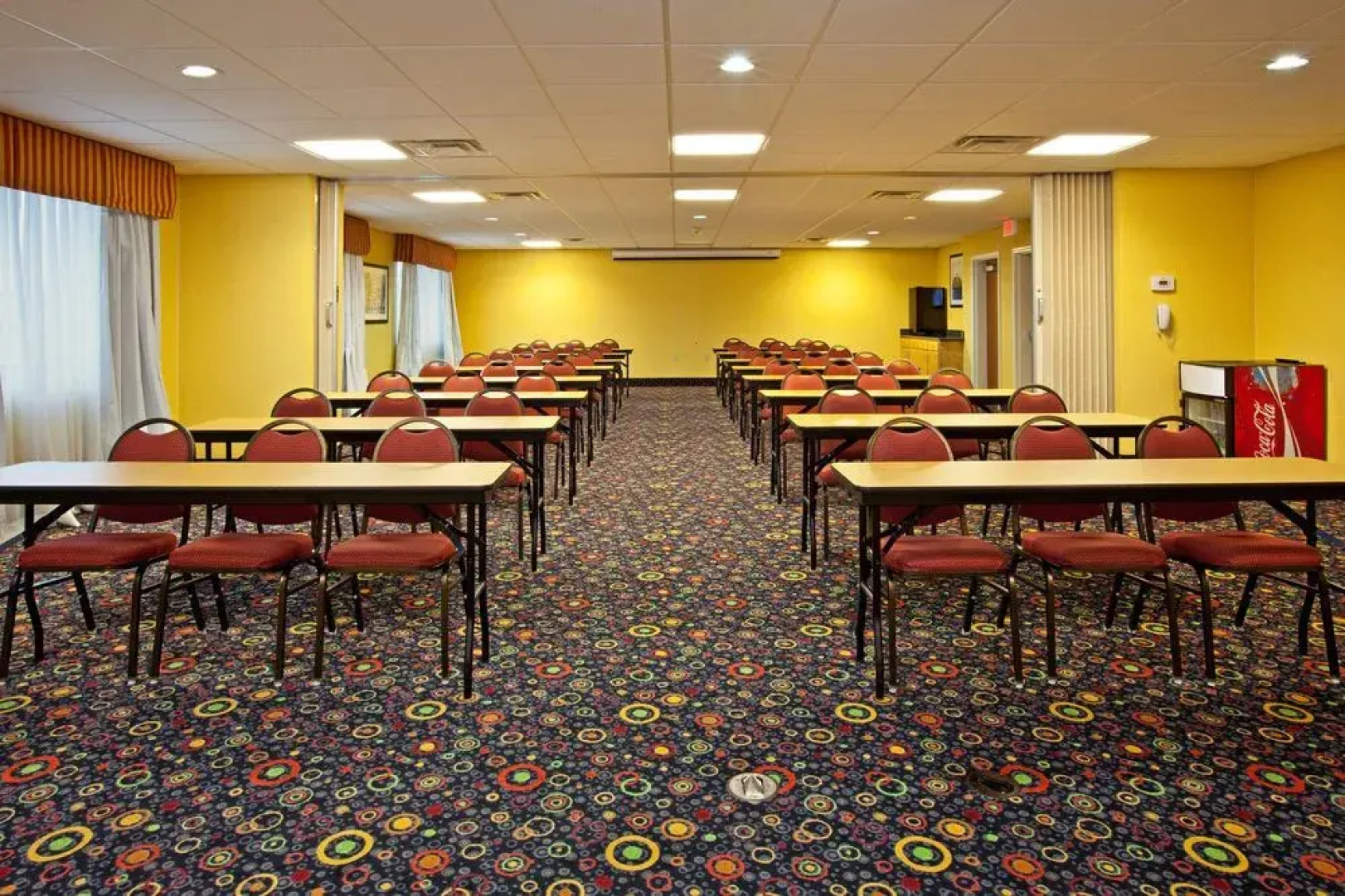 Holiday Inn Express Hotel & Suites Louisville South - Hillview