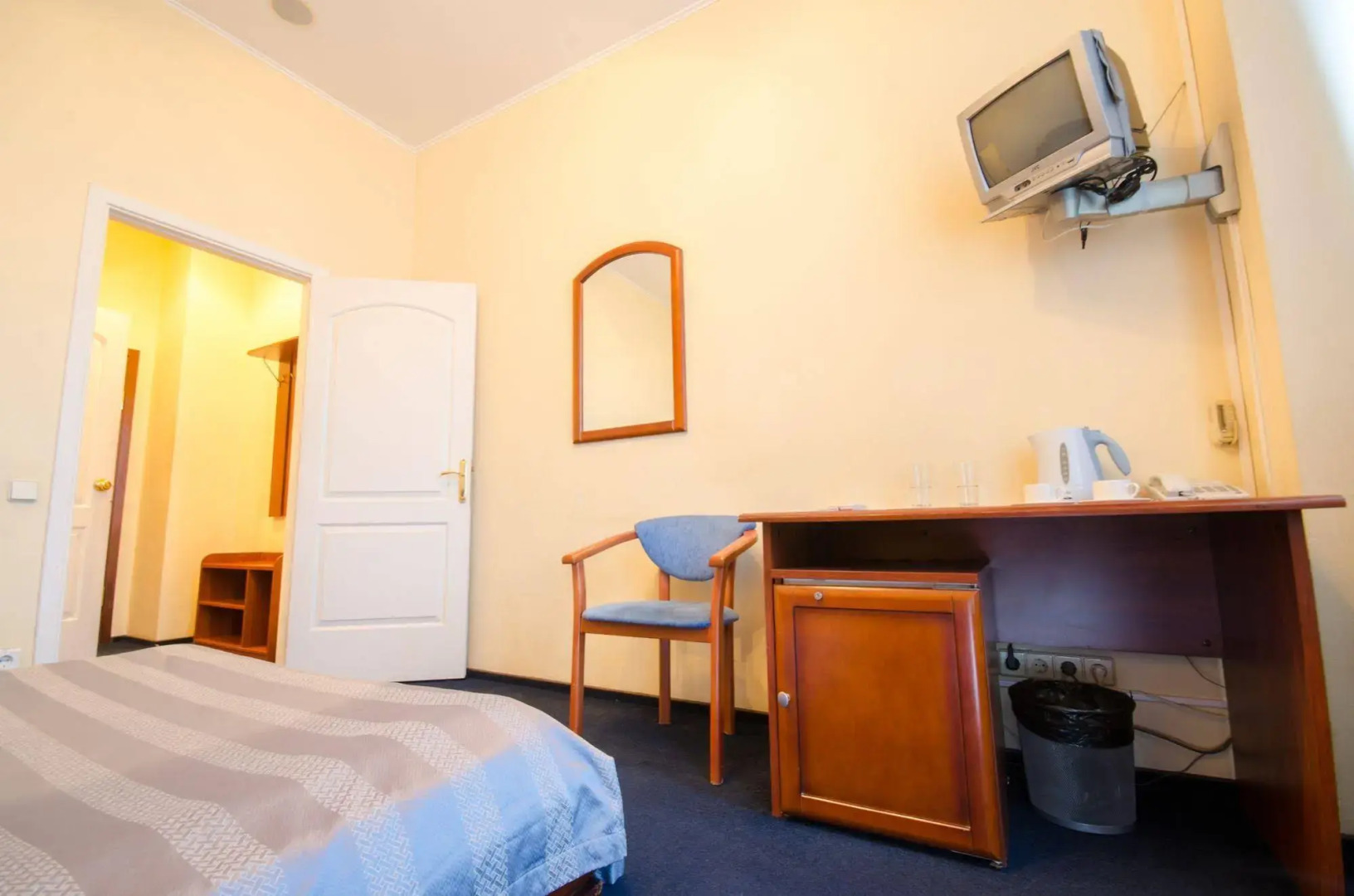 Отель «Семь дней» в Киеве