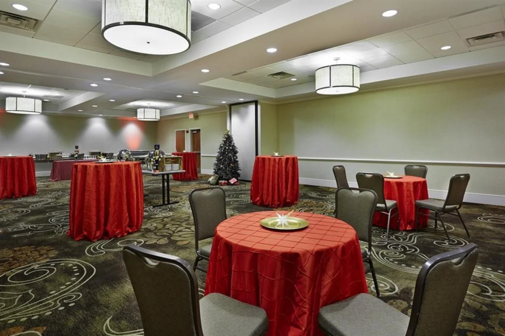 DoubleTree by Hilton Silver Spring