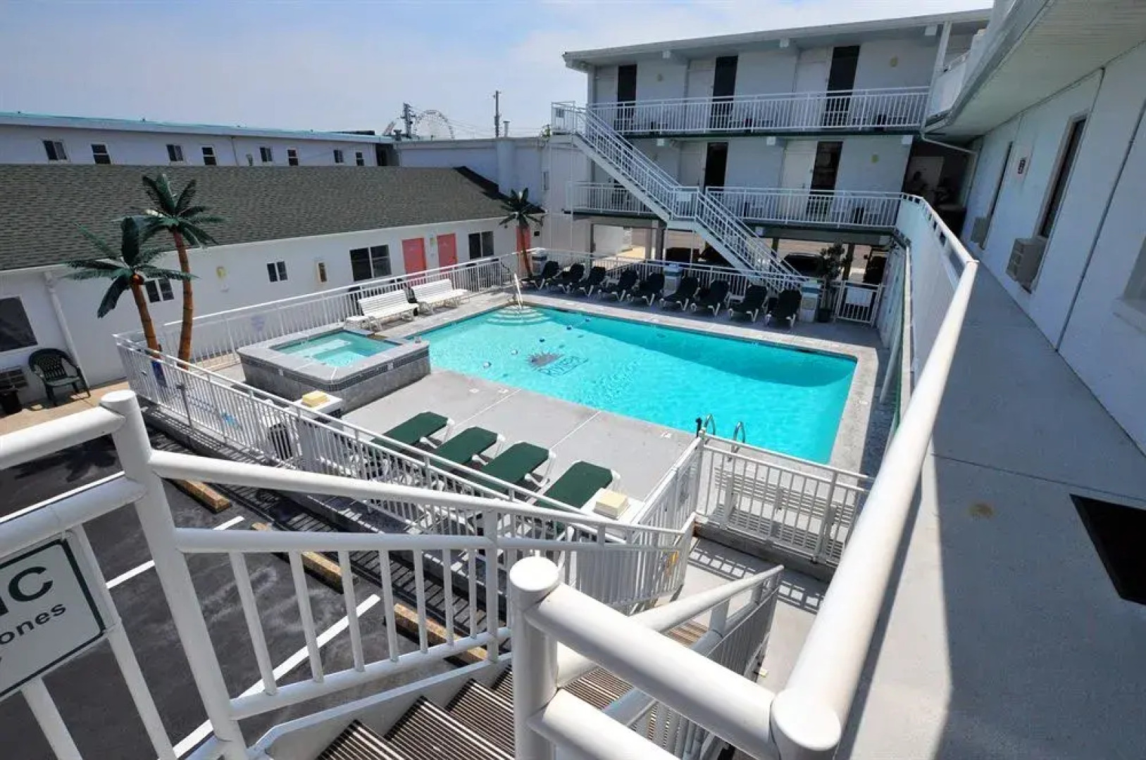 Riviera Resorts & Suites