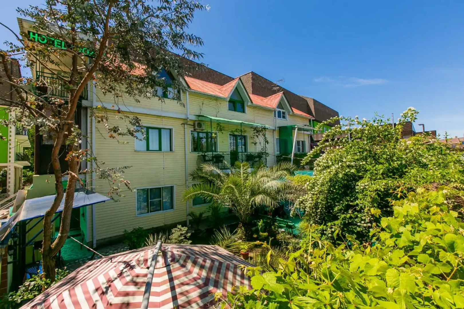 Happy Sirius (Kheppi Sirius)