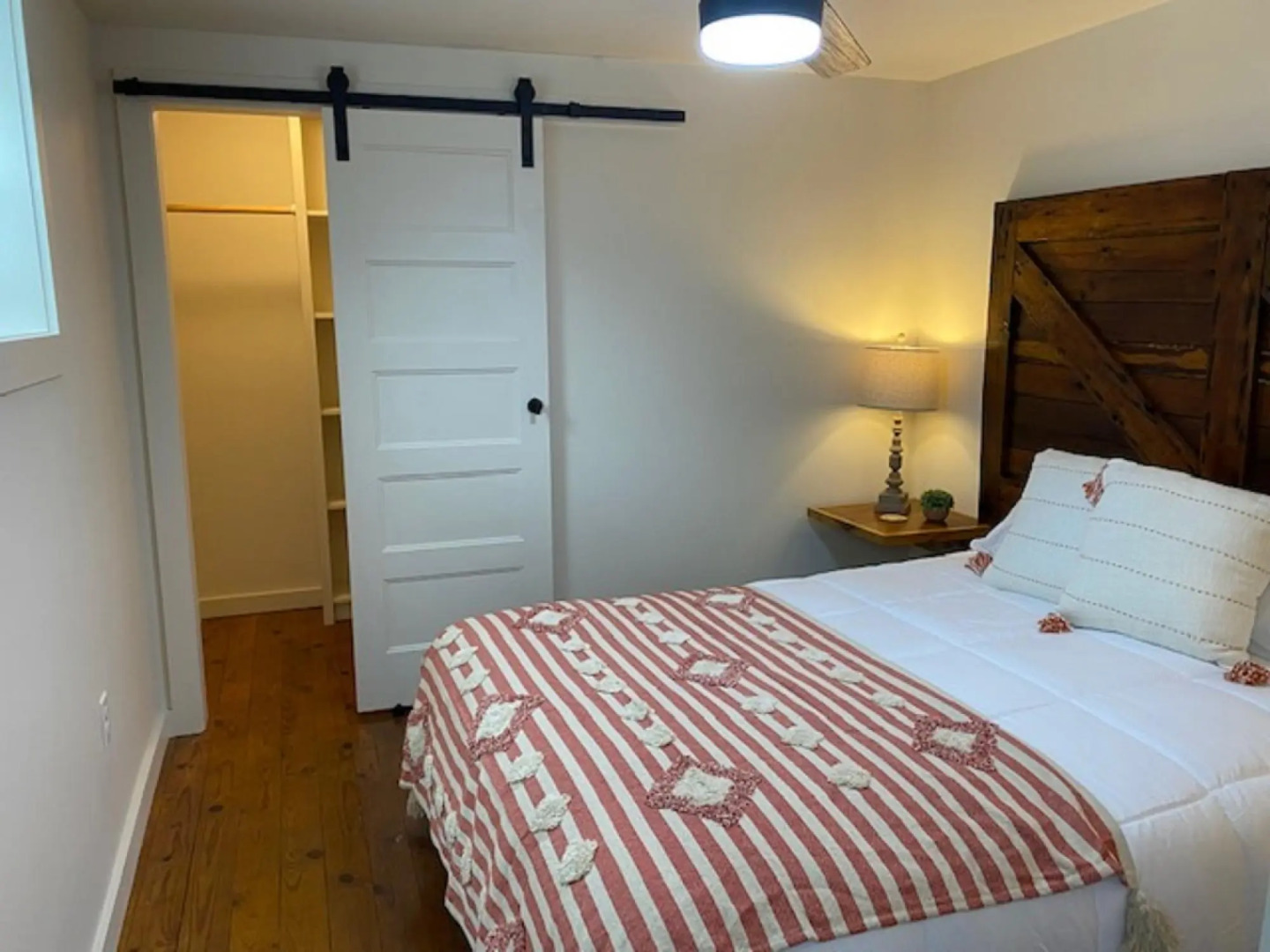 Greeter Falls Lodge Suite 4