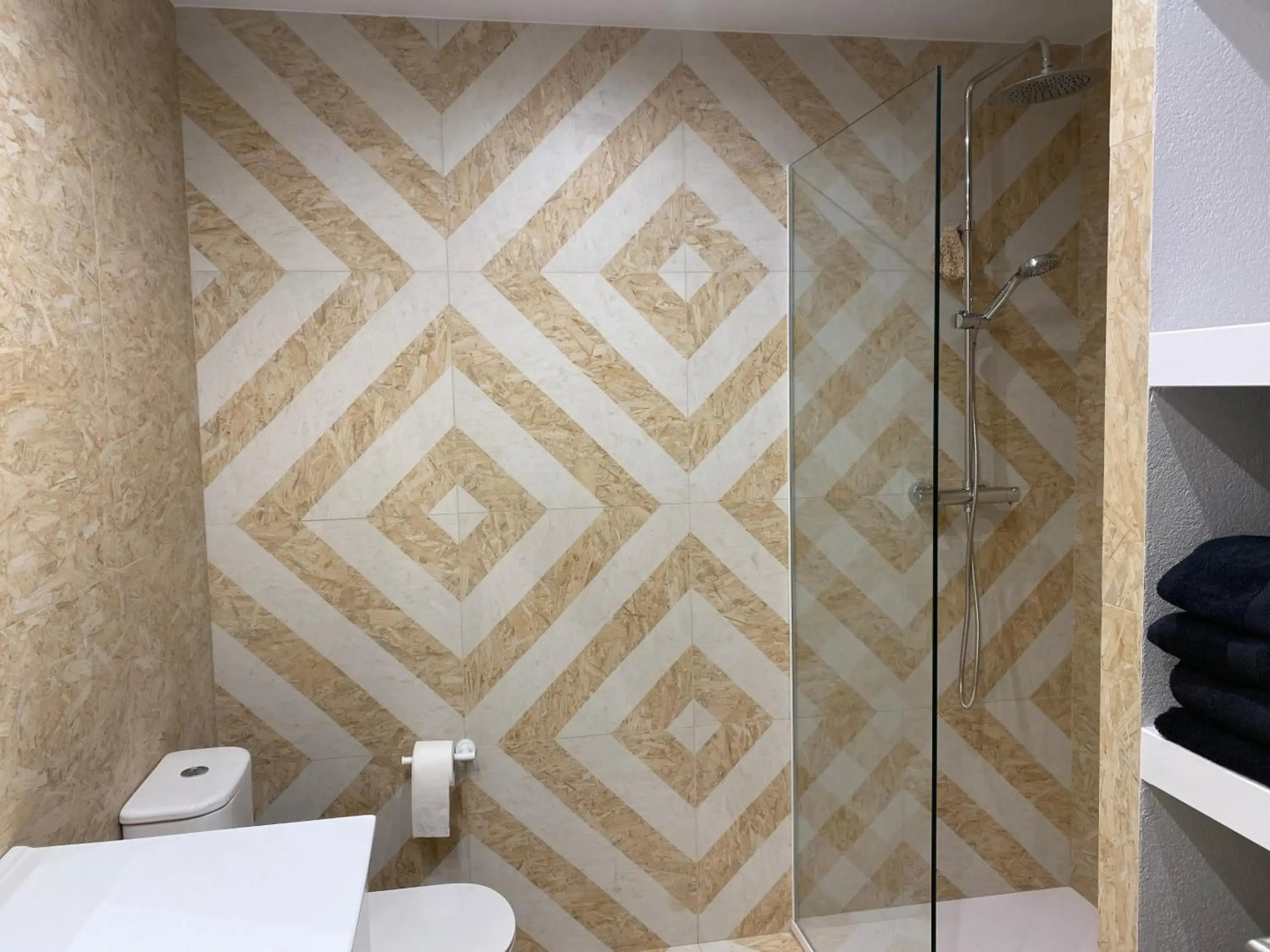 JASALPI único apartamento delante del Lago de Banyoles