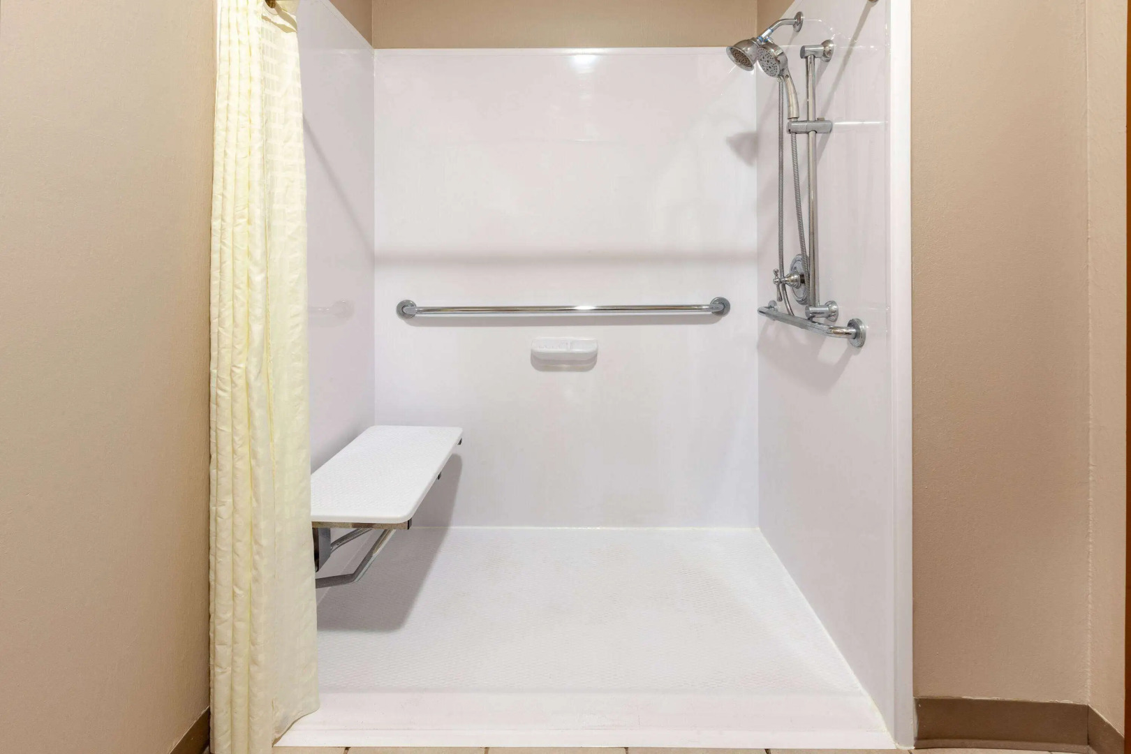 Super 8 by Wyndham La Grange KY