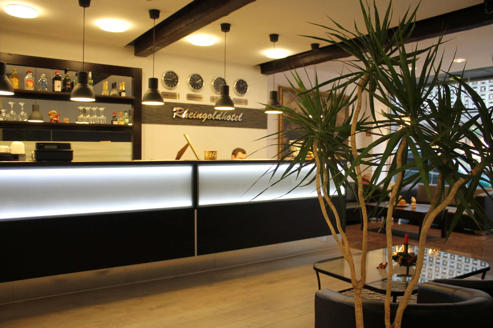 Rheinmetropole Hotel