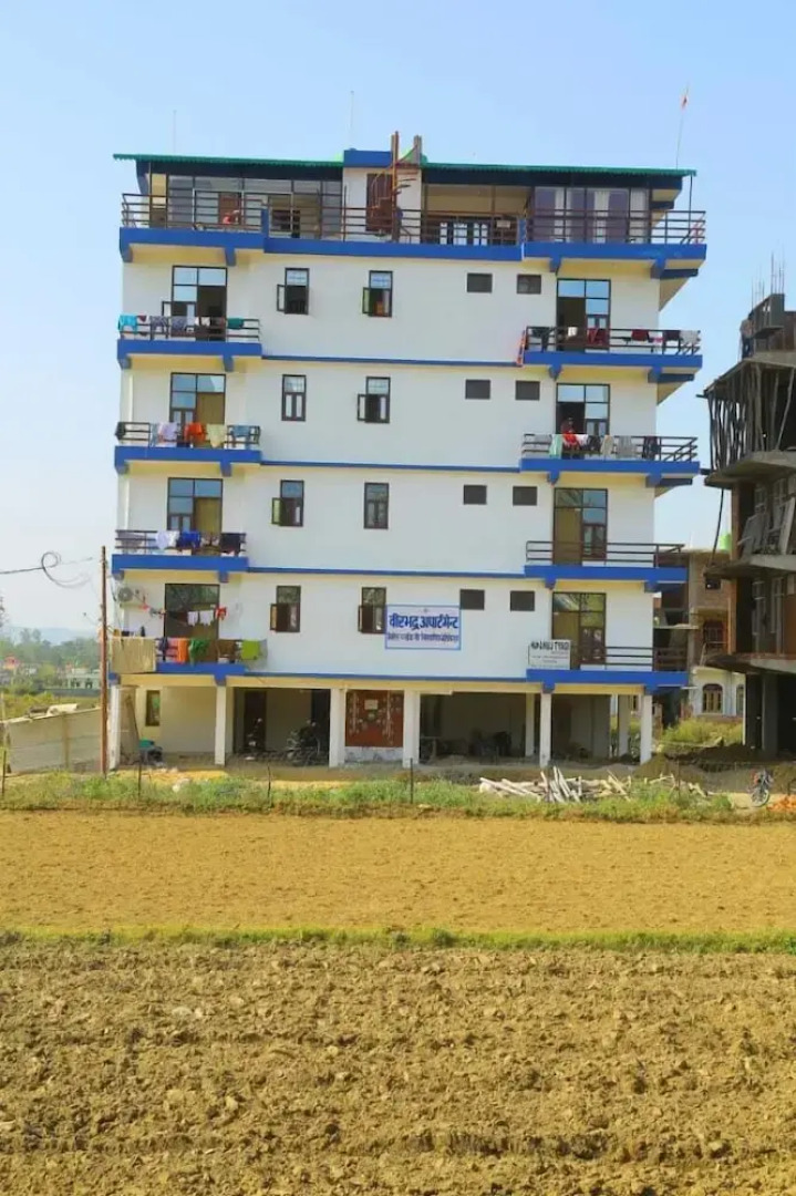 Fully Equipped Apartment with Hill View