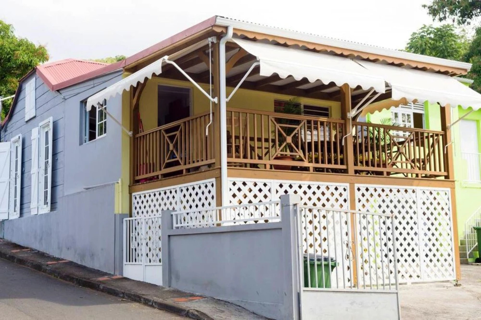 House With 2 Bedrooms in Pointe Noire, With Wonderful sea View, Enclos