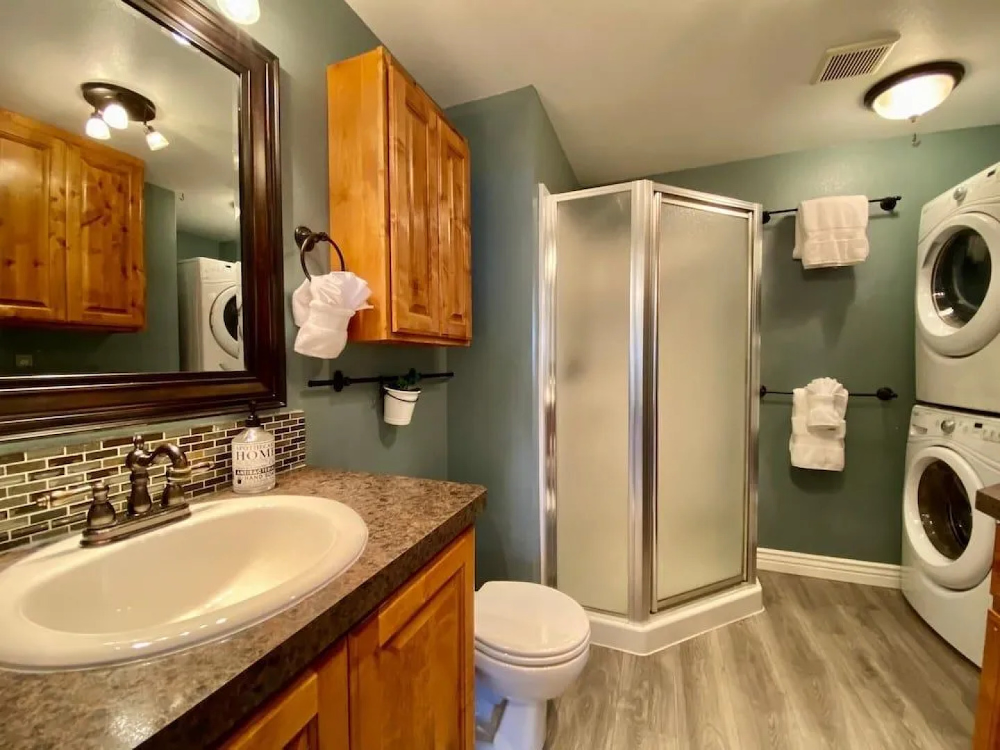 Adorable Bungalow Near Downtown Loveland!