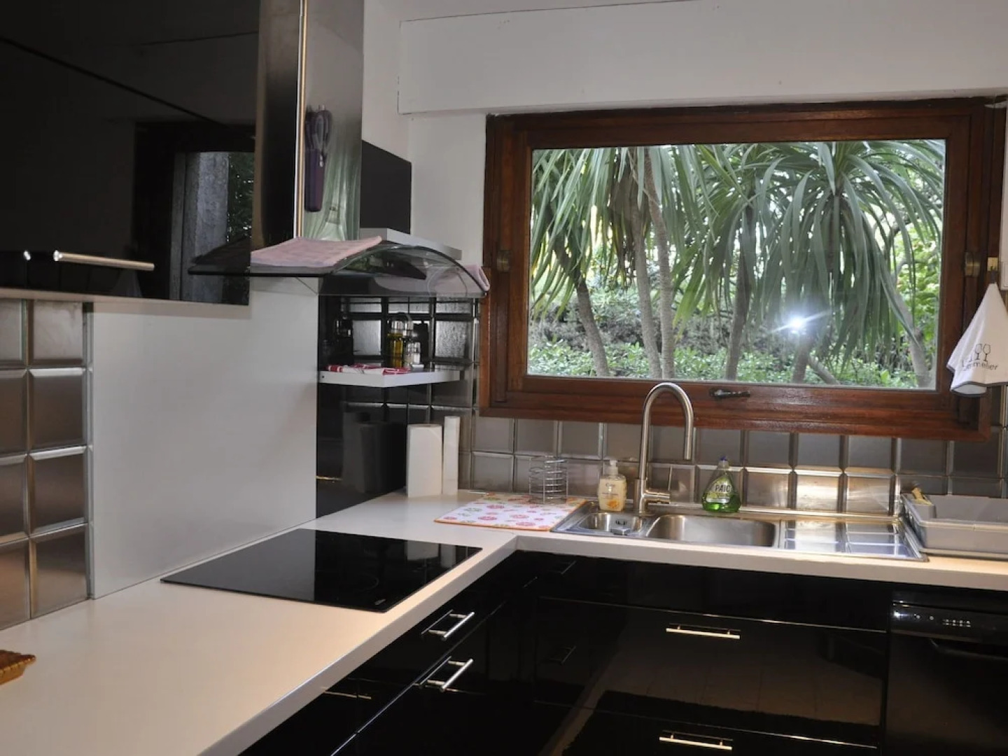 Classy Holiday Home With Swimming Pool, Garden, Tennis Court