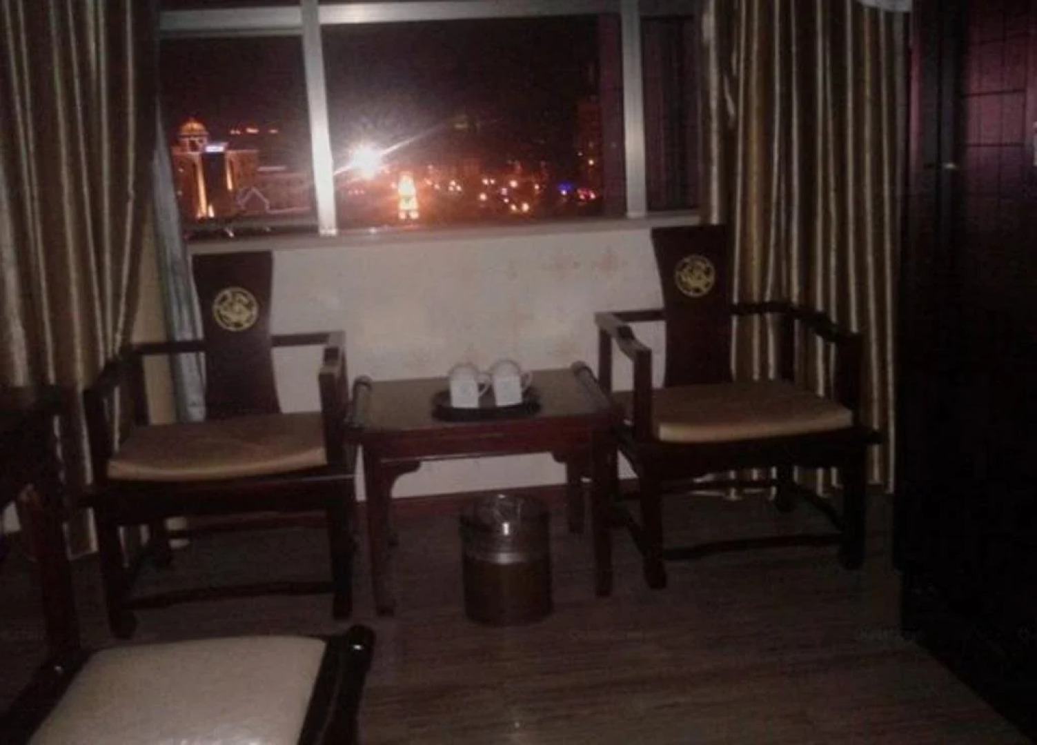 Guangxi Yulin Shenghao Business Hotel