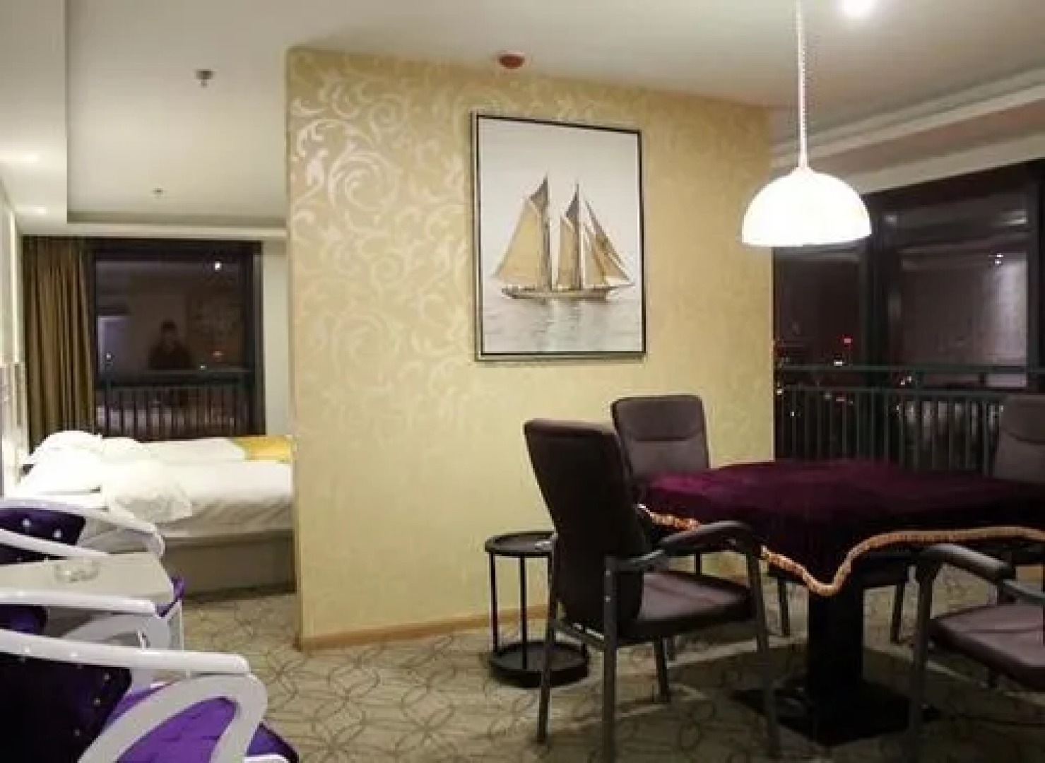 Aishangke Chain Hotel (Train Station)