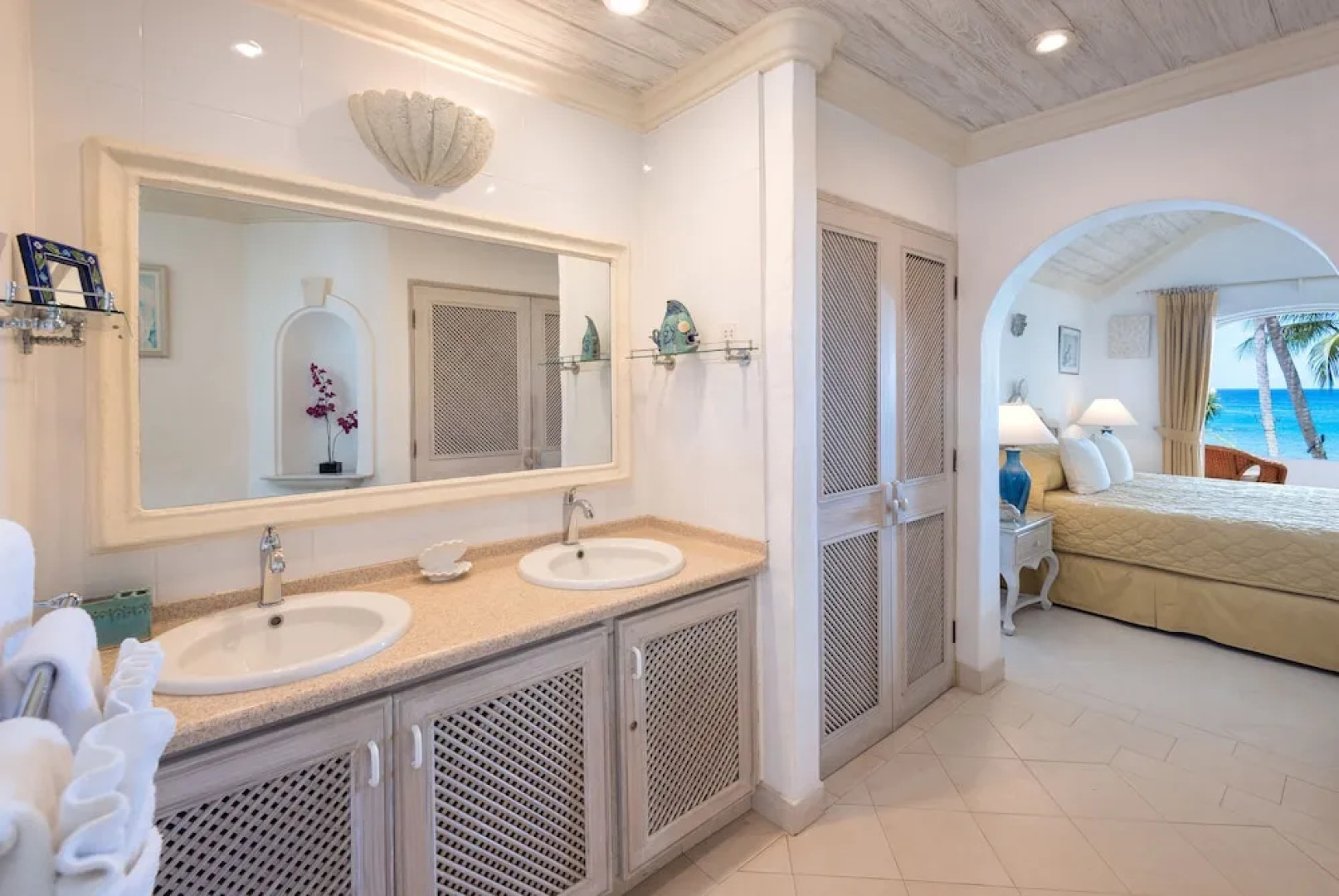 Emerald Beach 1 Solandra by Altman