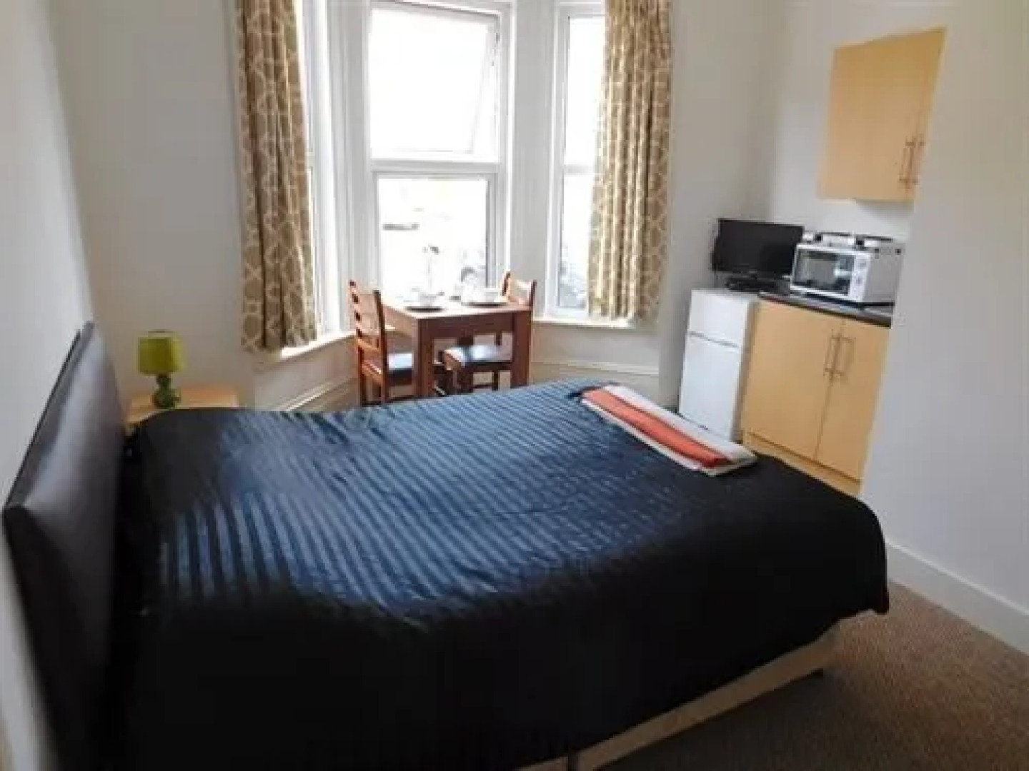 Spencer Inn Apartments