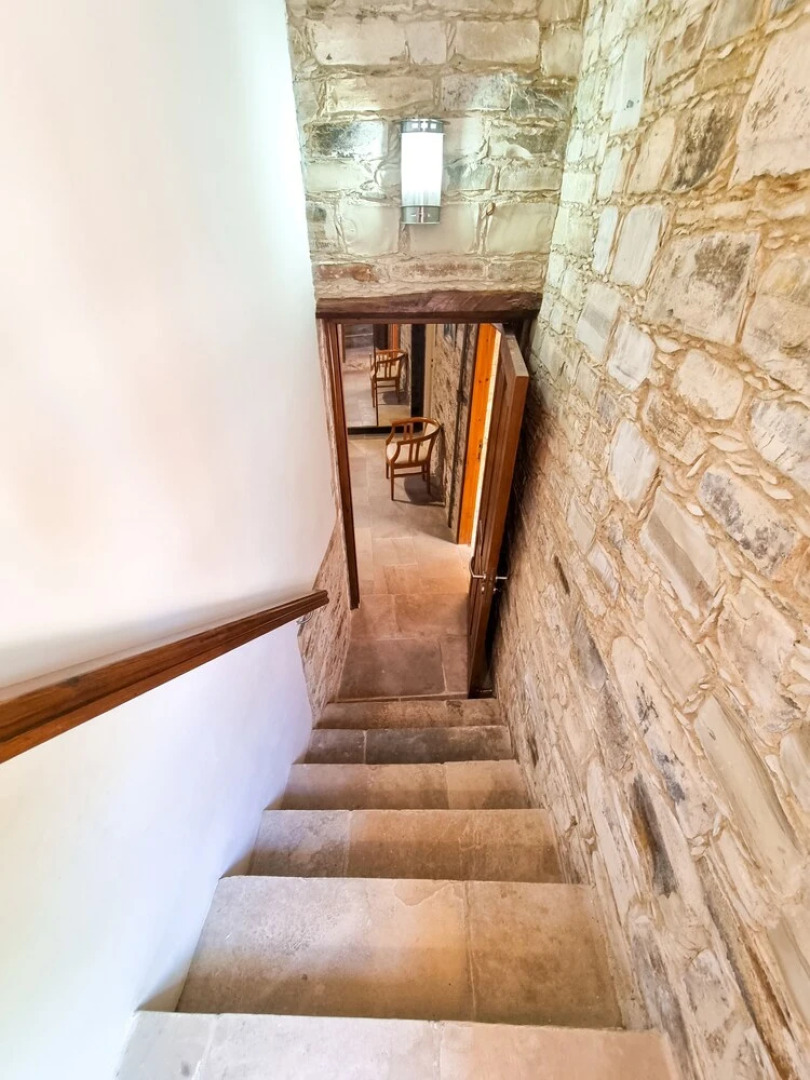 Skarinou's Landhouse Poolside Apartment