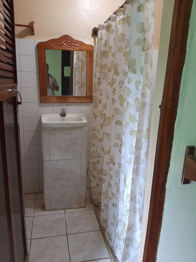 Hotel Cabinas Leyko