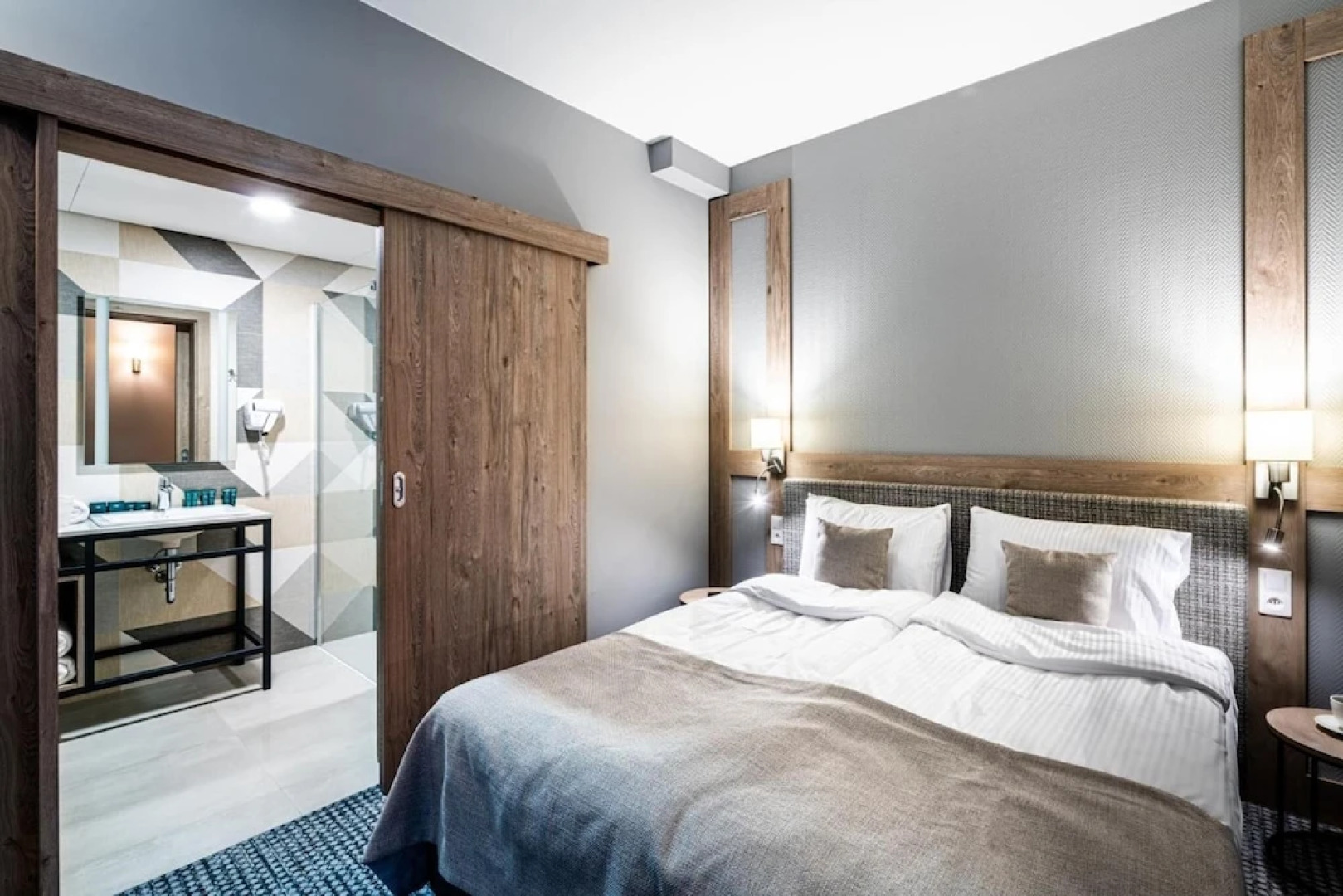 Sezony. Restauracja i Hotel