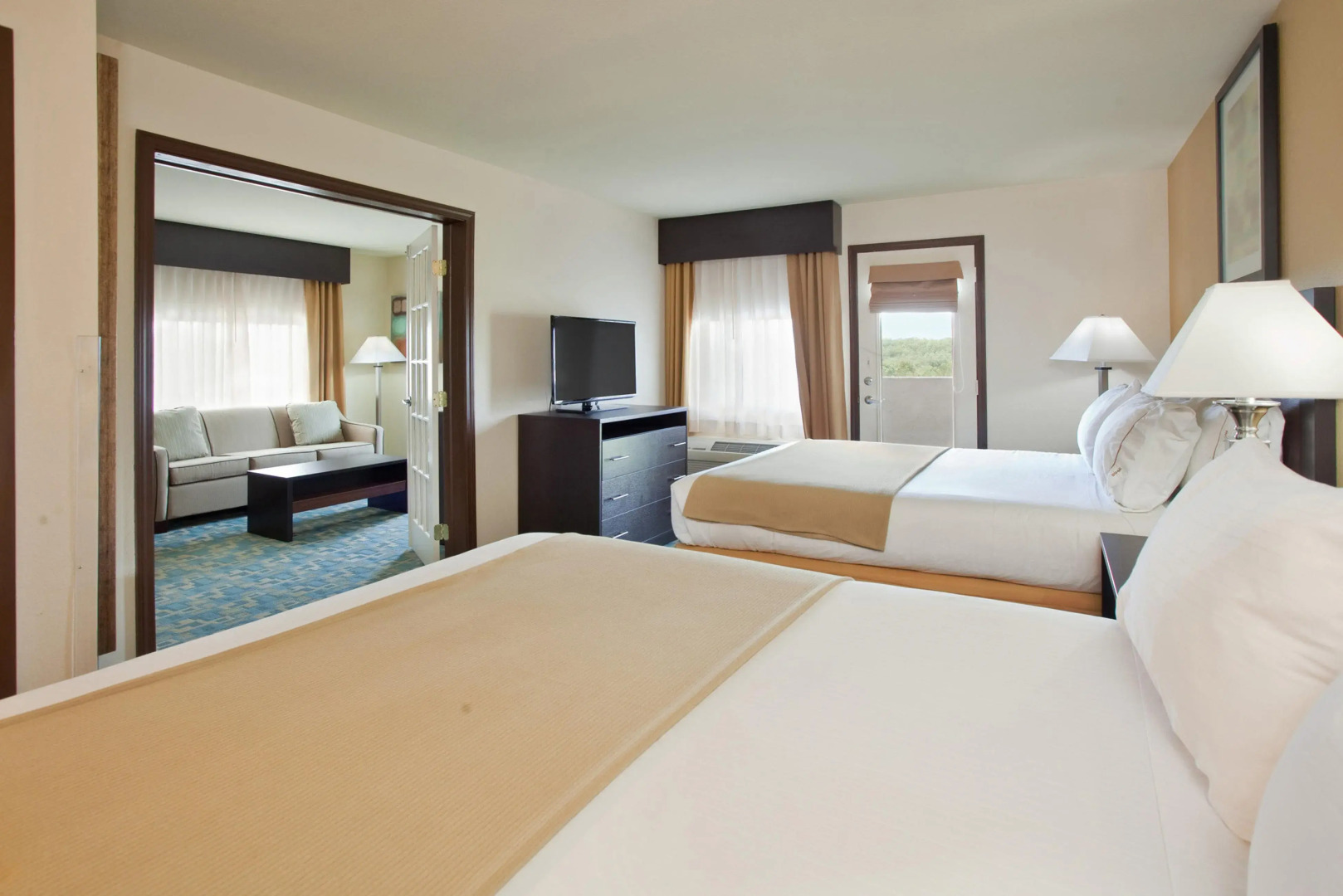 Holiday Inn Express Hotel & Suites Branson 76 Central by IHG