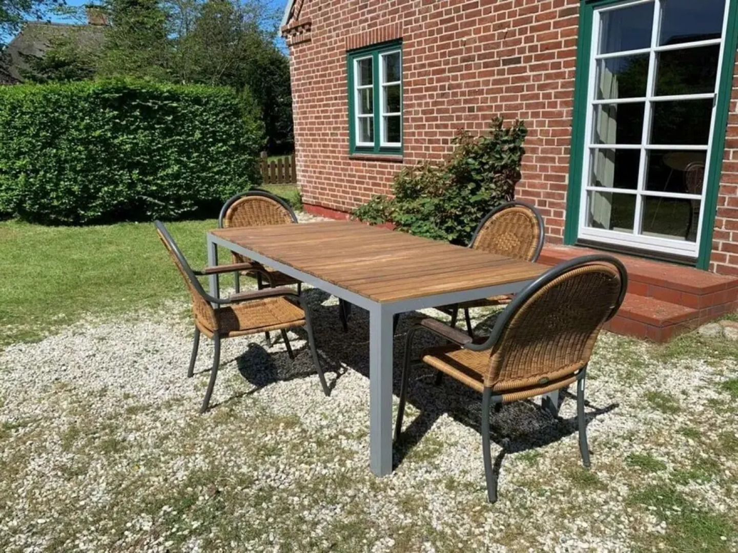 "lee" in House Smaswai 10