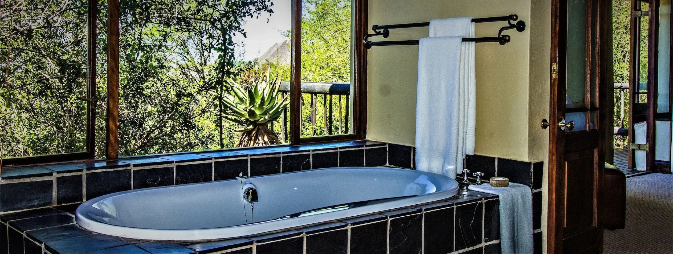 Hitgeheim Country Lodge & Eco Reserve