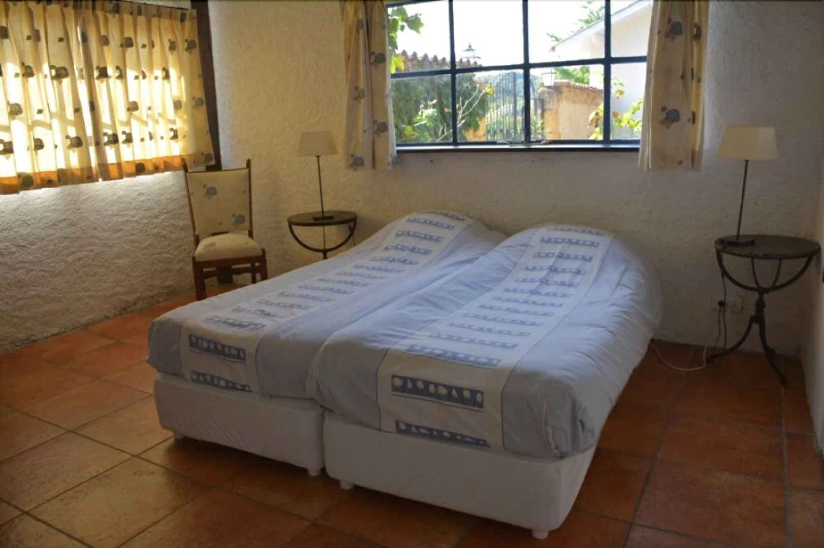 Holiday apartments at the courtyard of French château